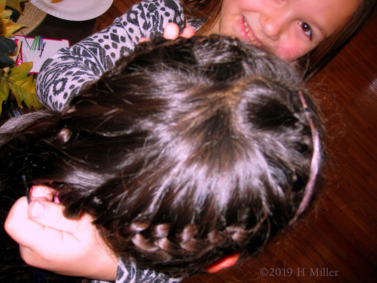 Buddies And Braids! Party Guest Shows Off Her Kids Hairstyle! 
