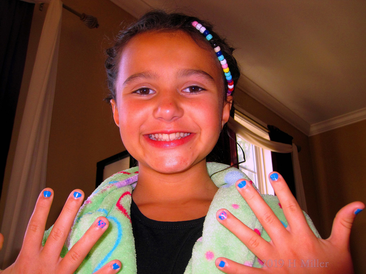 Party Guest Posing! Party Guest Shows Off Kids Mani! 