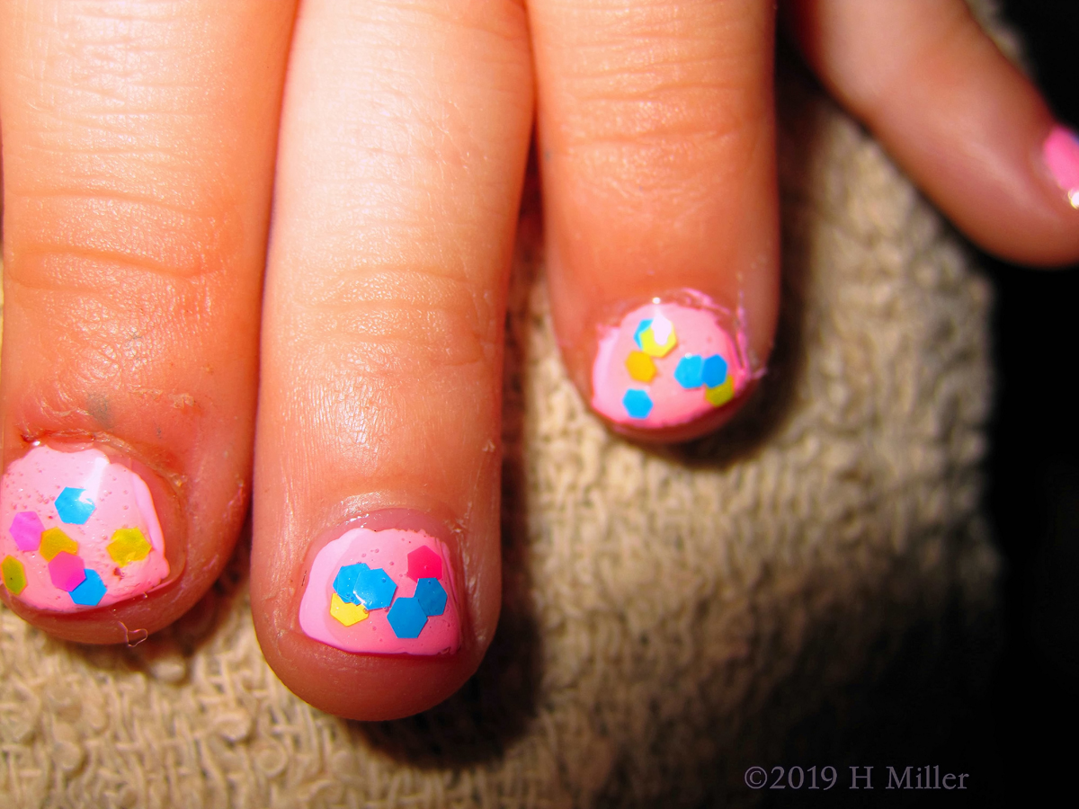Picture Perfect! Pink Polish With Polka Dots For Kids Mani On Party Guest! 