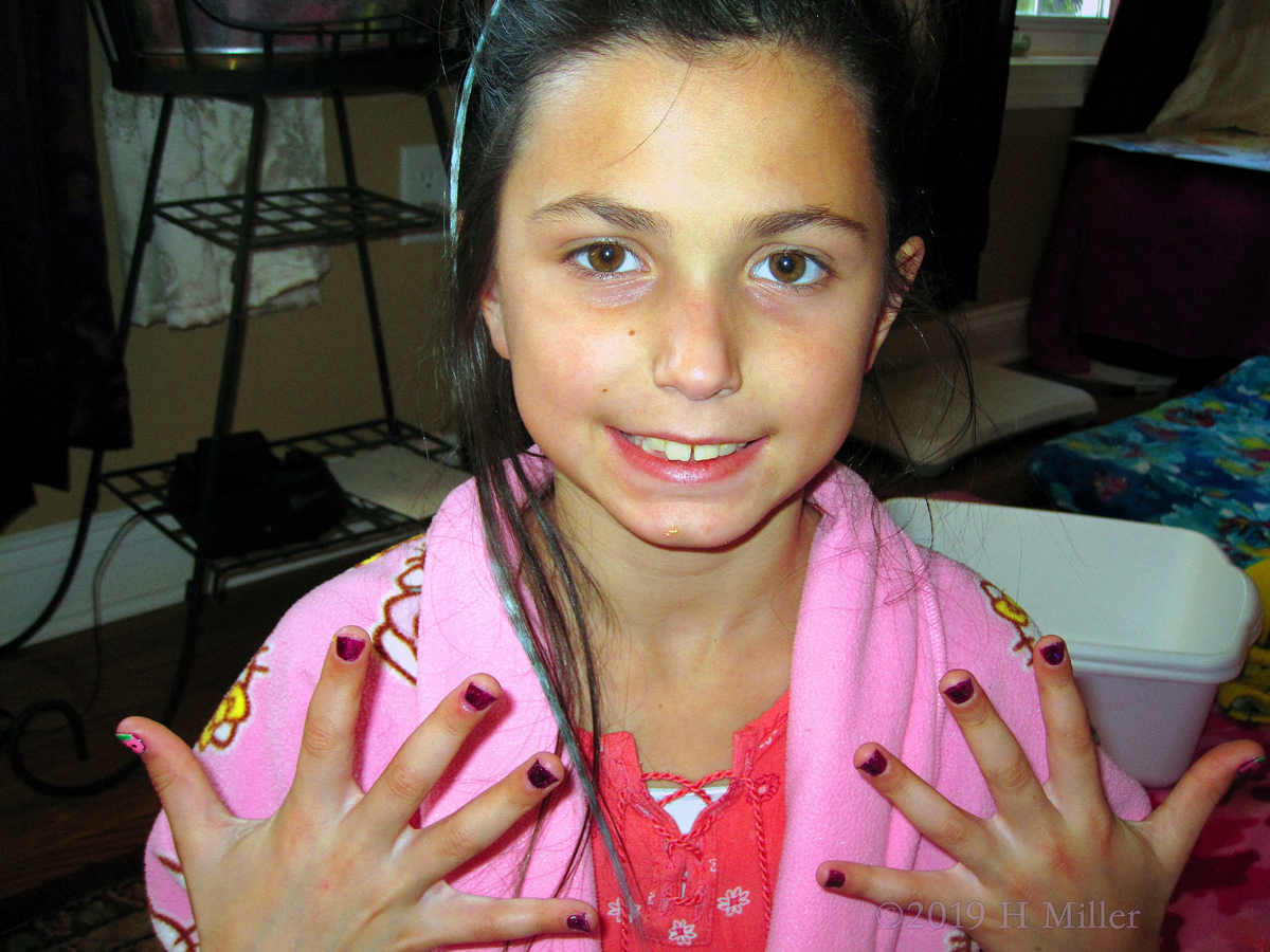 Pink And Purple! Spa Party Guest Shows Off Kids Mani! 