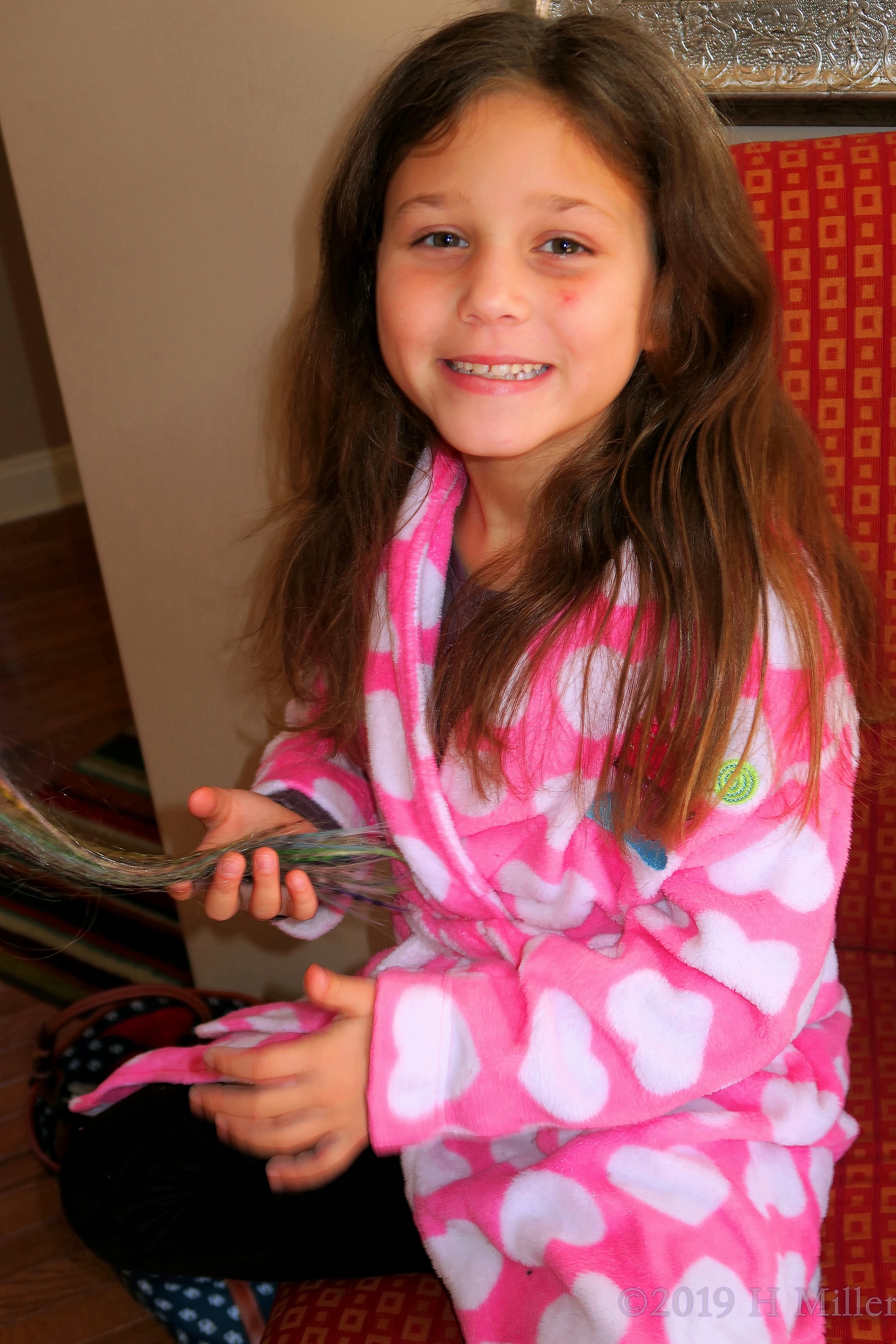 Feathers Are Your Friend! Kids Party Guest Picks Hair Feathers! Feathers Are Your Friend! Kids Party Guest Picks Hair Feathers!