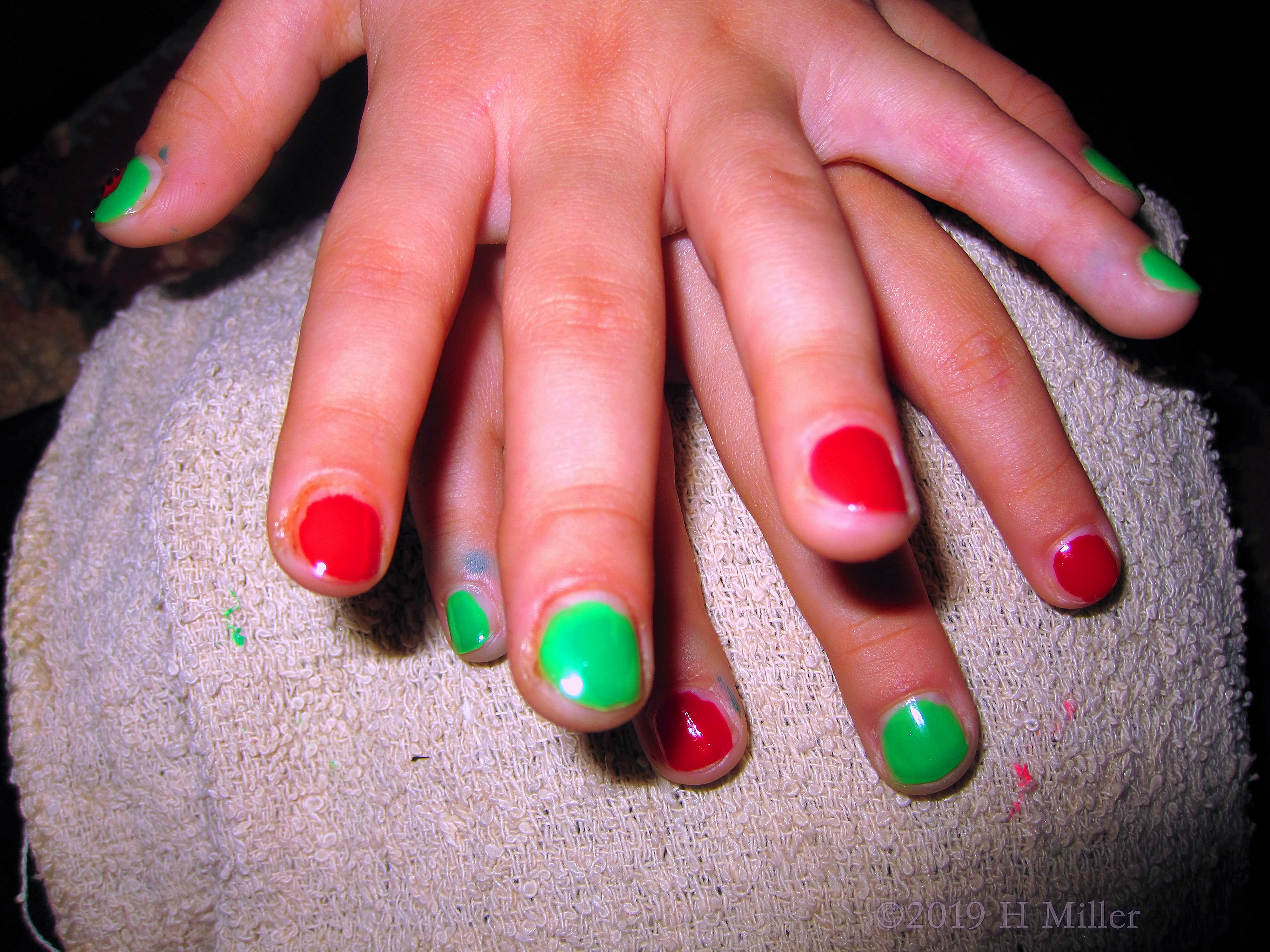 Seasonal Things! Kids Party Guest Gets Red And Green Polish On Her Kids Mani! 