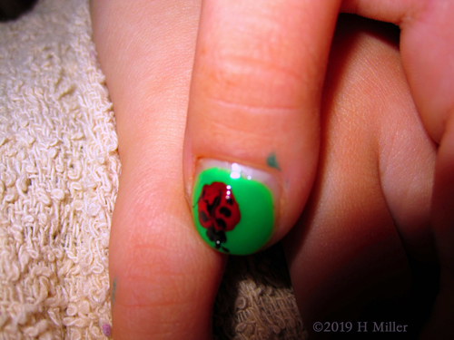 It's An Accent! Kids Manicure Has Accent Nail With Ladybug Nail Design! It's An Accent! Kids Manicure Has Accent Nail With Ladybug Nail Design!