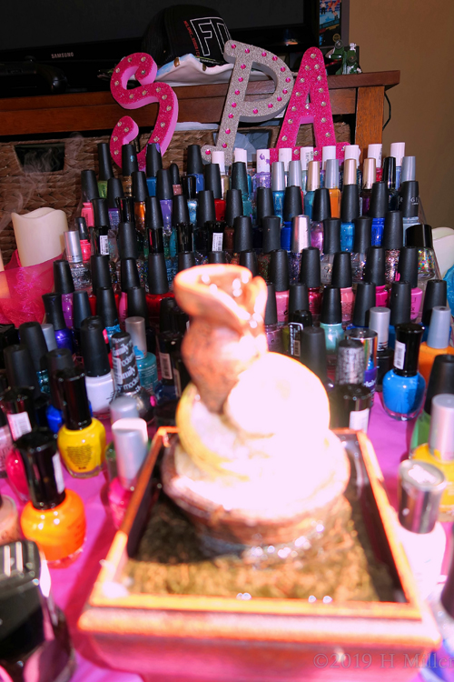 Pour My Polish! Kids Nail Salon Station! Pour My Polish! Kids Nail Salon Station!