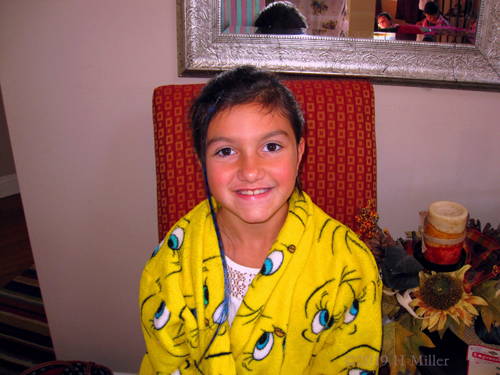 Yellow Robes And Yellow Flowers! Party Guest Gets Kids Hairstyle! Yellow Robes And Yellow Flowers! Party Guest Gets Kids Hairstyle!