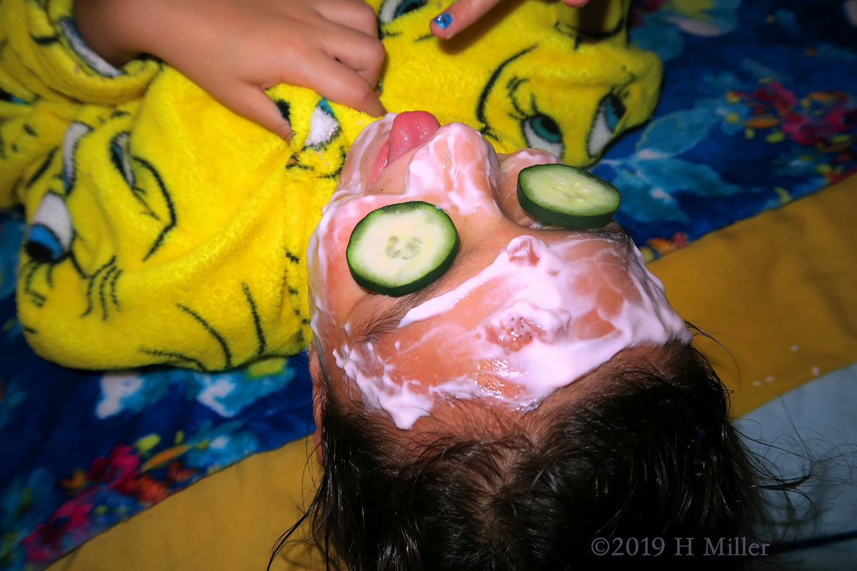 Cucumbers And Carefree! Kids Facial On Spa Party Guest! 