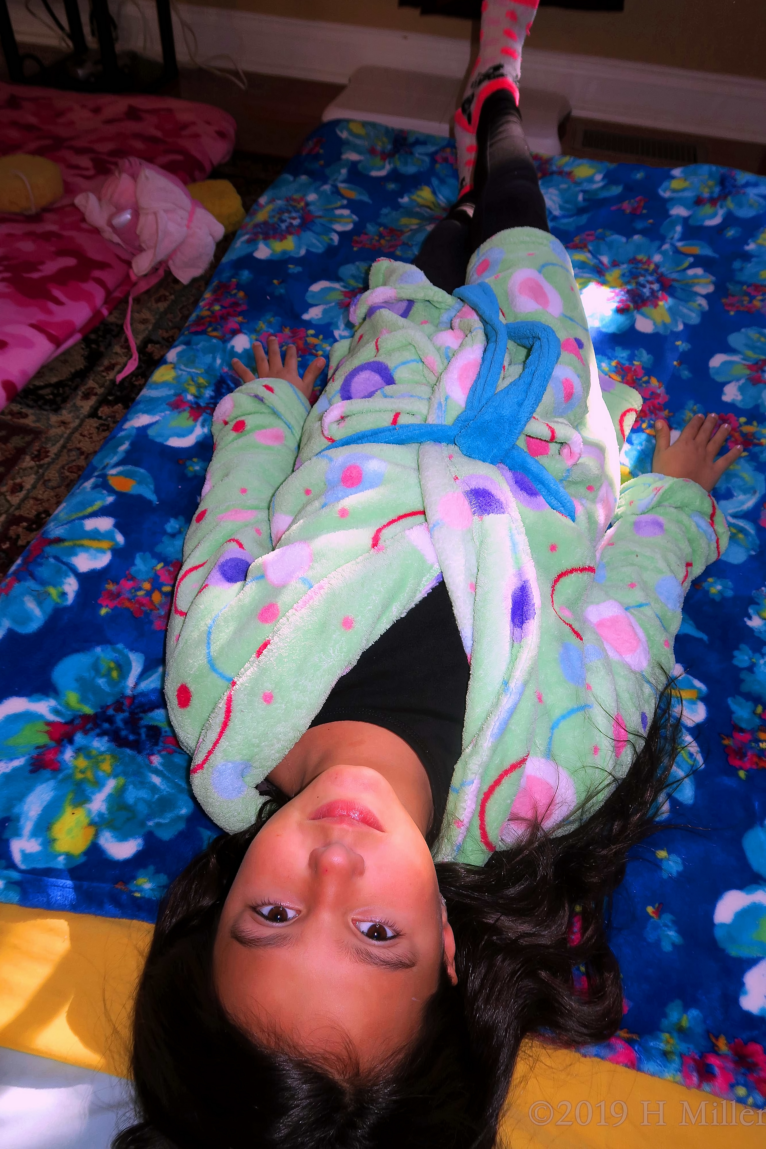 Sweet Dreams! Party Guest Gets Comfortable For Her Facial For Girls! Sweet Dreams! Party Guest Gets Comfortable For Her Facial For Girls!