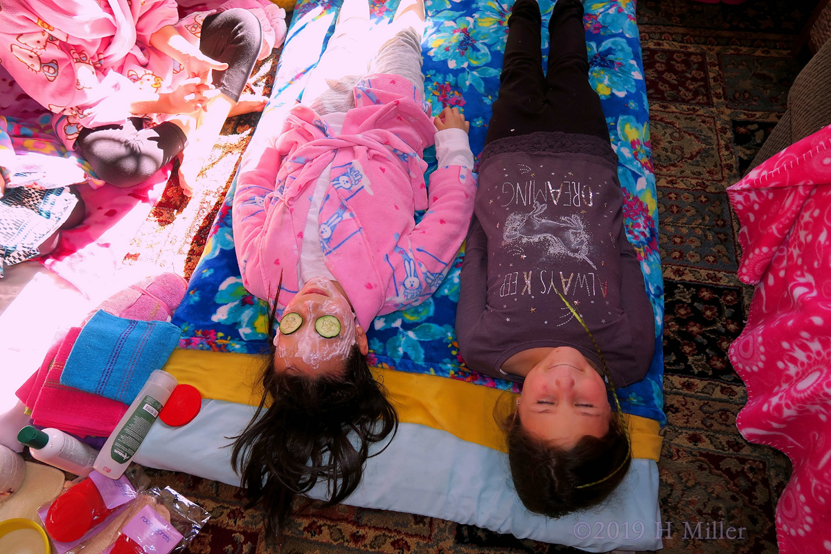 Facials And Friends! Spa Party Guests Getting Kids Facials Together! Facials And Friends! Spa Party Guests Getting Kids Facials Together!