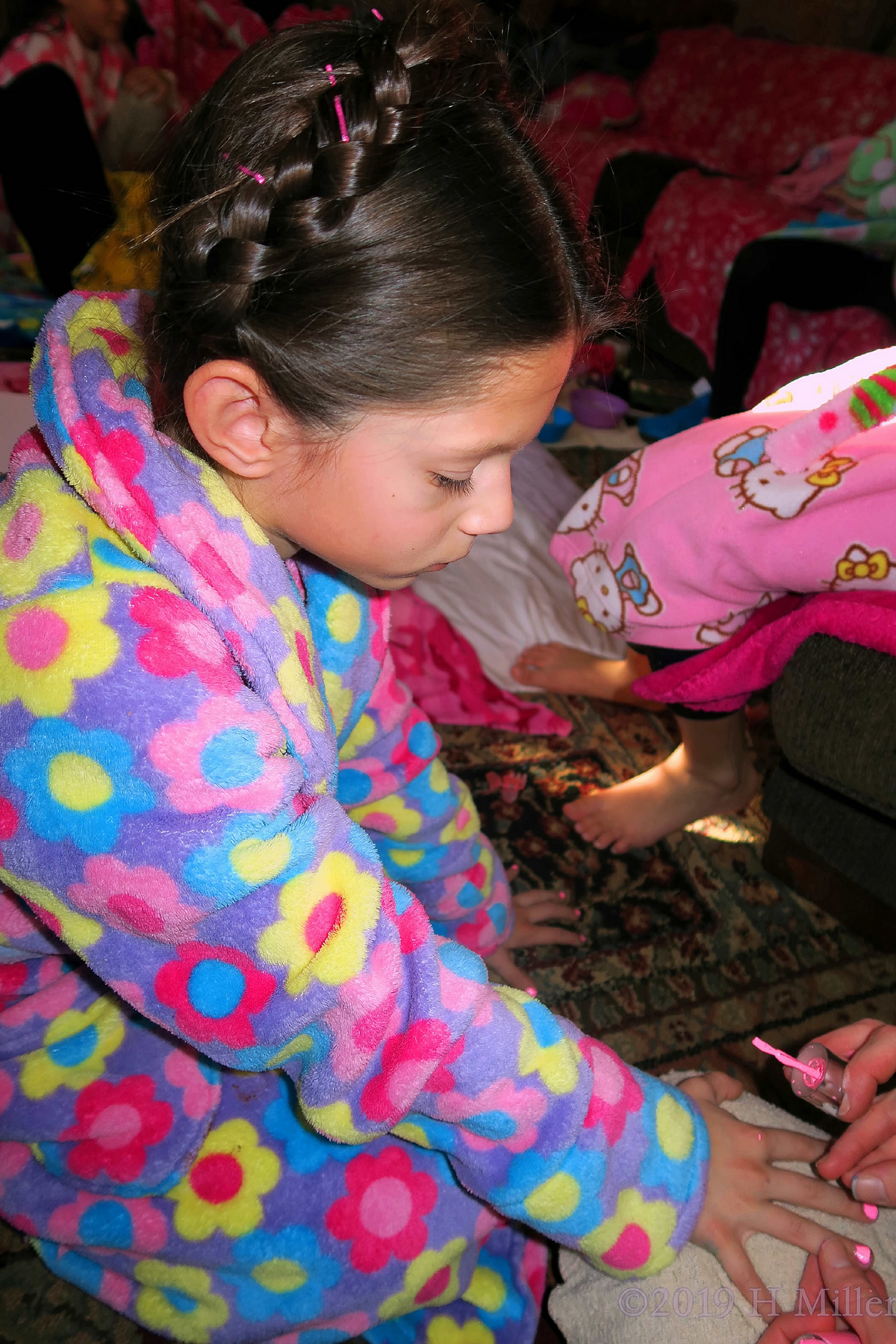 Picking Pink! Party Guest Gets Girls Manicure! Picking Pink! Party Guest Gets Girls Manicure!
