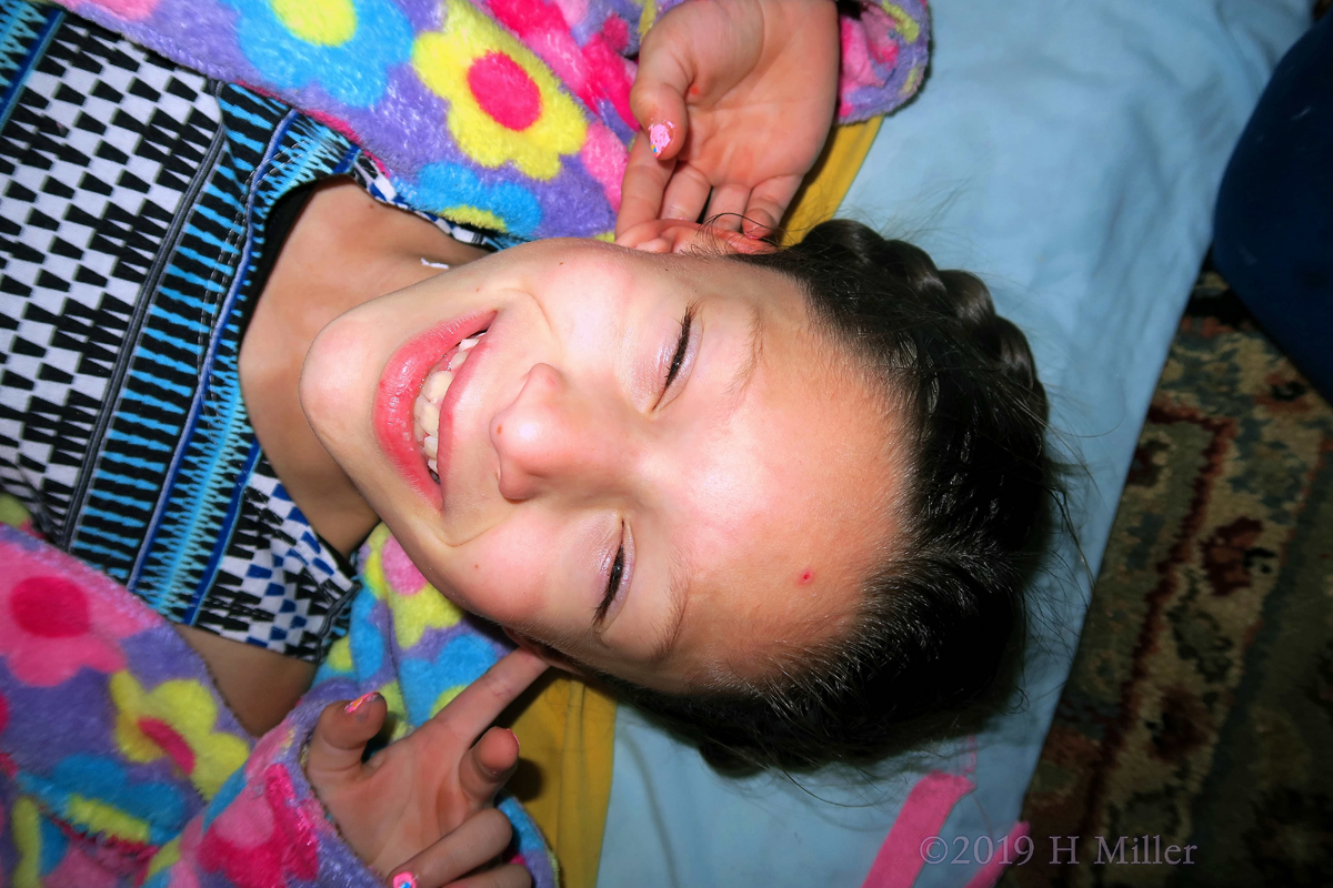 Spa Serenity! Spa Party Guest Gets Her Girls Facial! Spa Serenity! Spa Party Guest Gets Her Girls Facial!