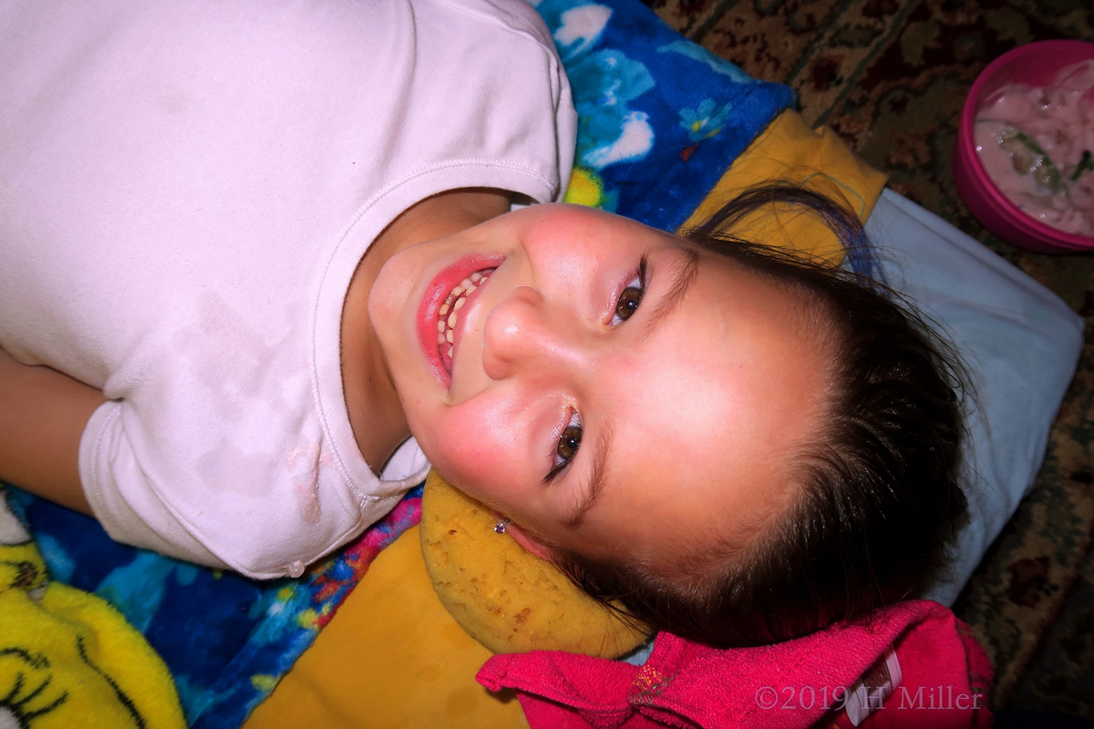 Tickled Pink! Kids Party Guest Beams Before Her Facial For Girls! Tickled Pink! Kids Party Guest Beams Before Her Facial For Girls!