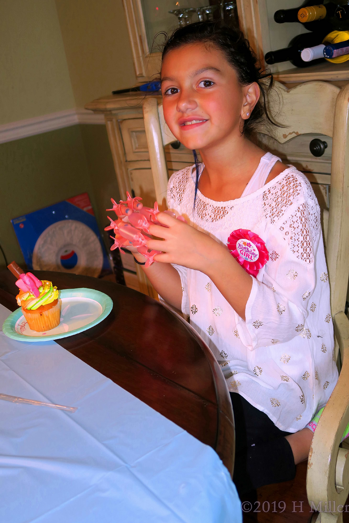 What A Wonderful World! Birthday Girl Eats Baked Goods At The Spa For Girls!