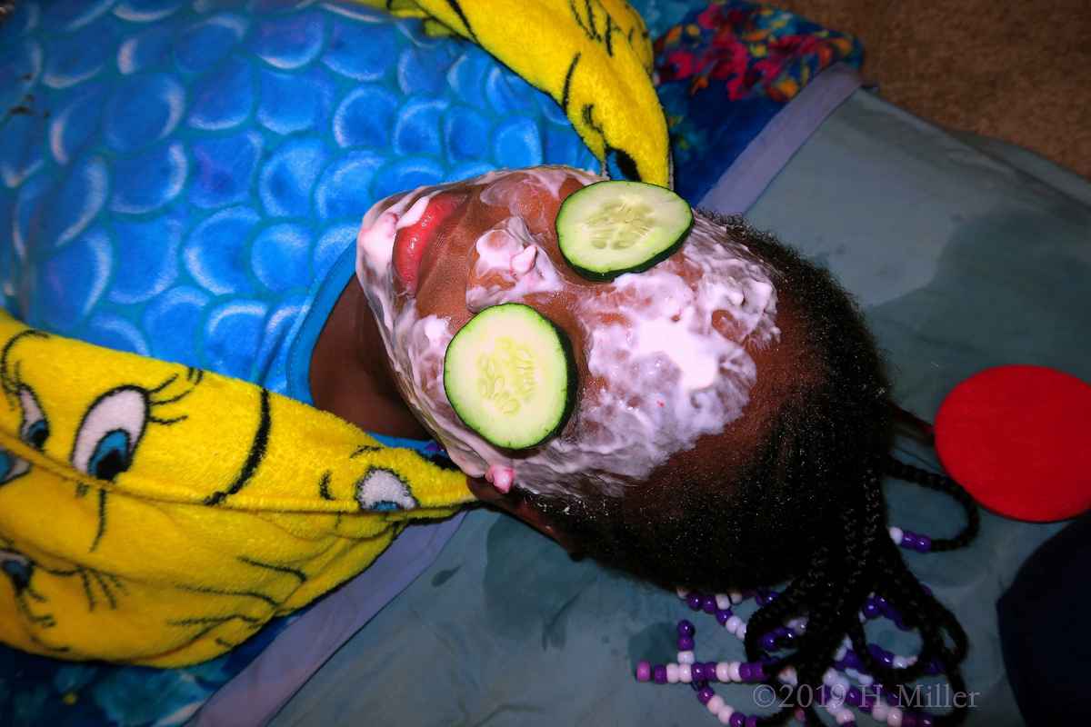 Cool For Cucumbers! Kids Facial On Spa Party Guest! 1