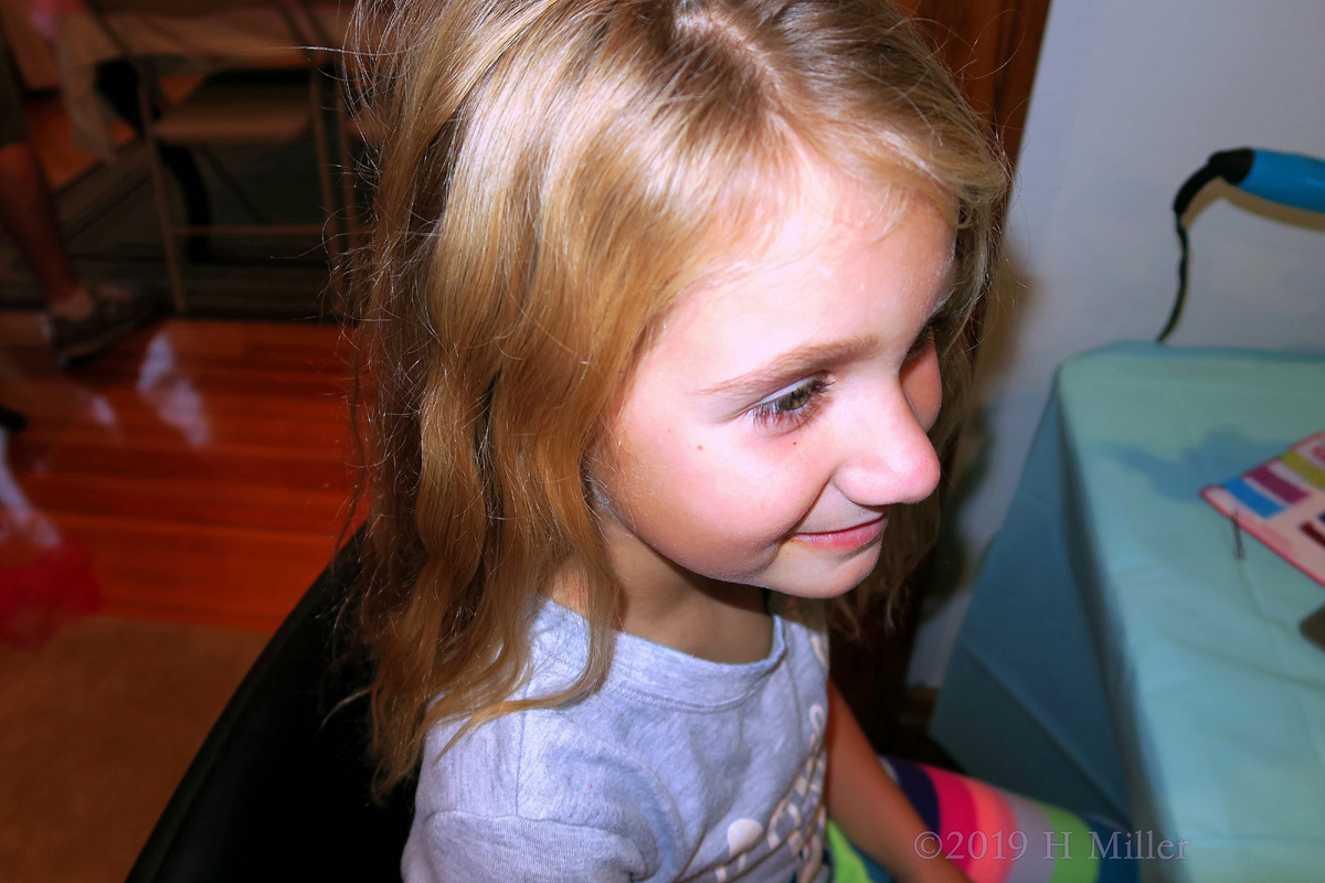 Wavy For Waves! Kids Hairstyle On Party Guest! 1