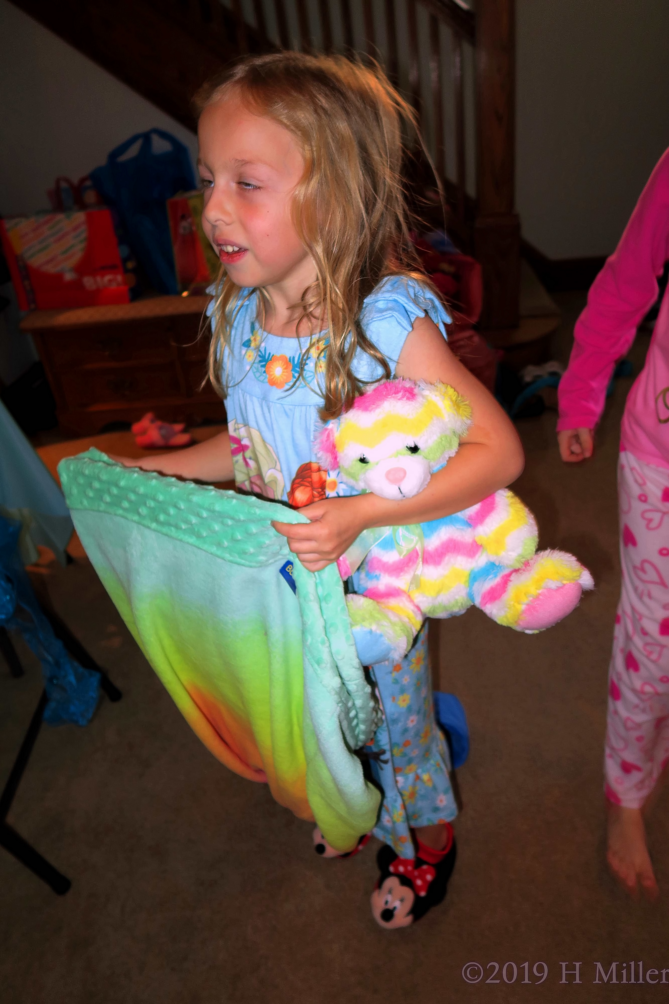 Caring Is For Bears! Candid Of Spa Party Guest! Caring Is For Bears! Candid Of Spa Party Guest!