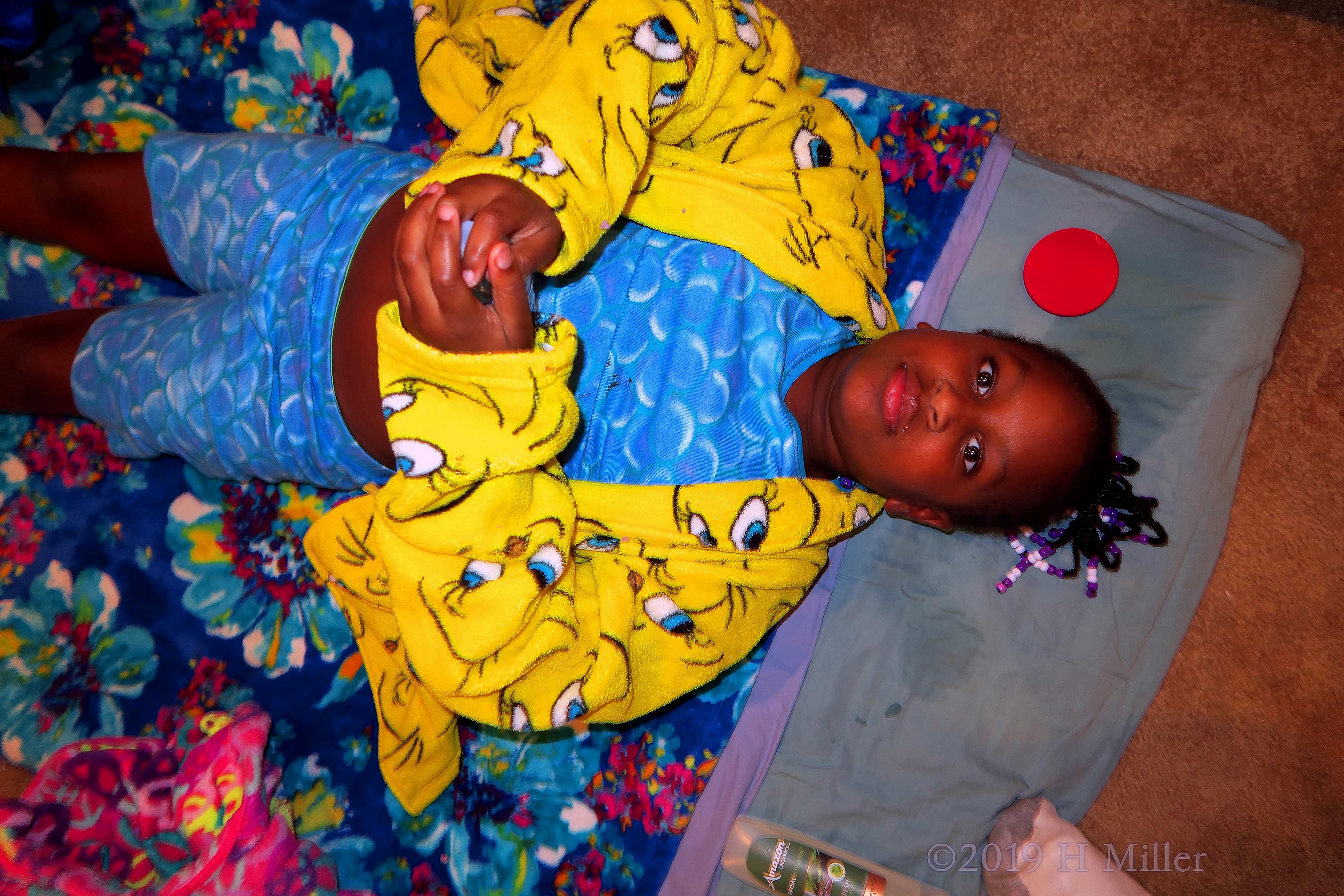 Feeling Tweety! Kids Facial On Spa Party Guest! 4 Feeling Tweety! Kids Facial On Spa Party Guest! 4