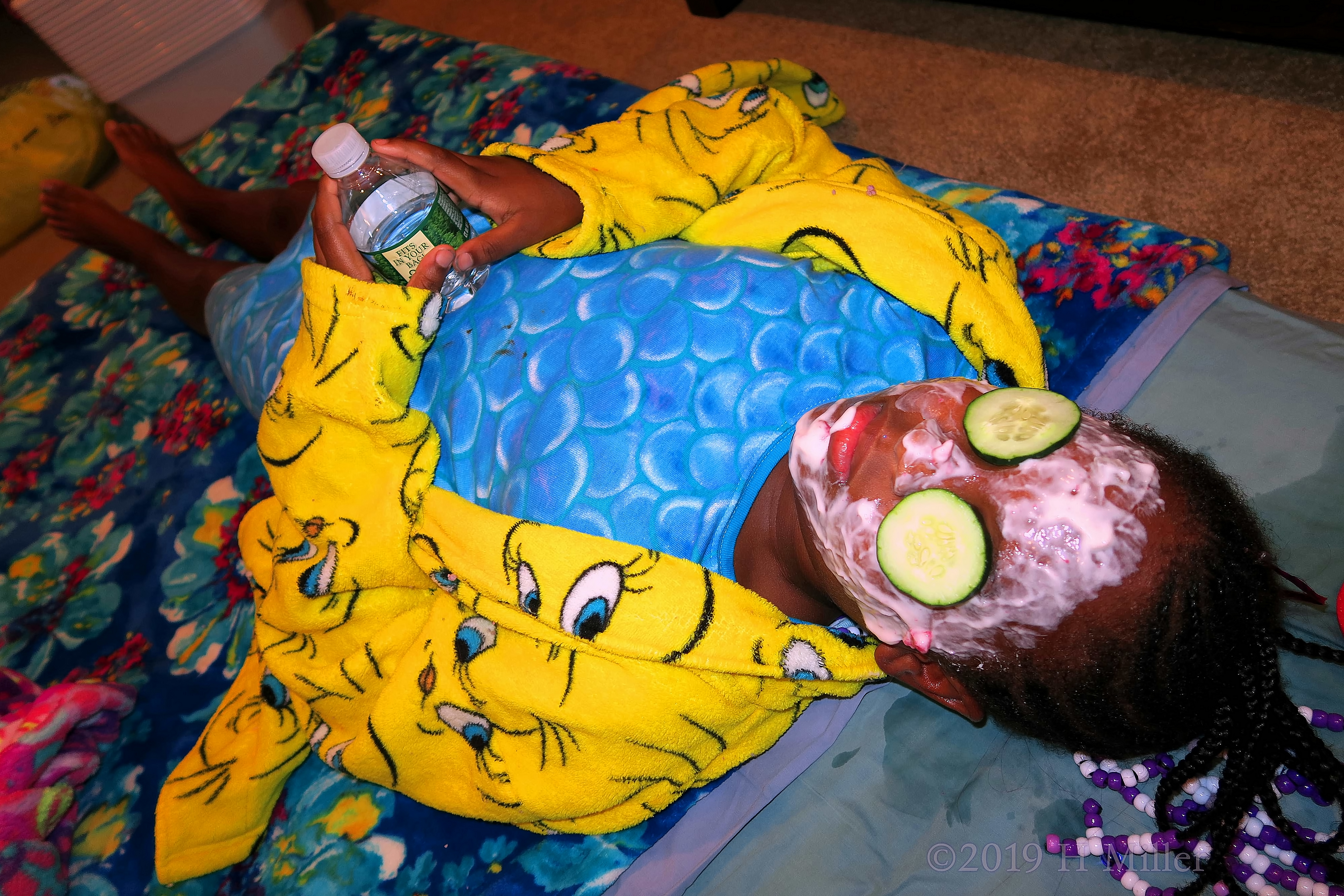 Hydrate And Cooling! Kids Facial On Spa Party Guest! 4 Hydrate And Cooling! Kids Facial On Spa Party Guest! 4