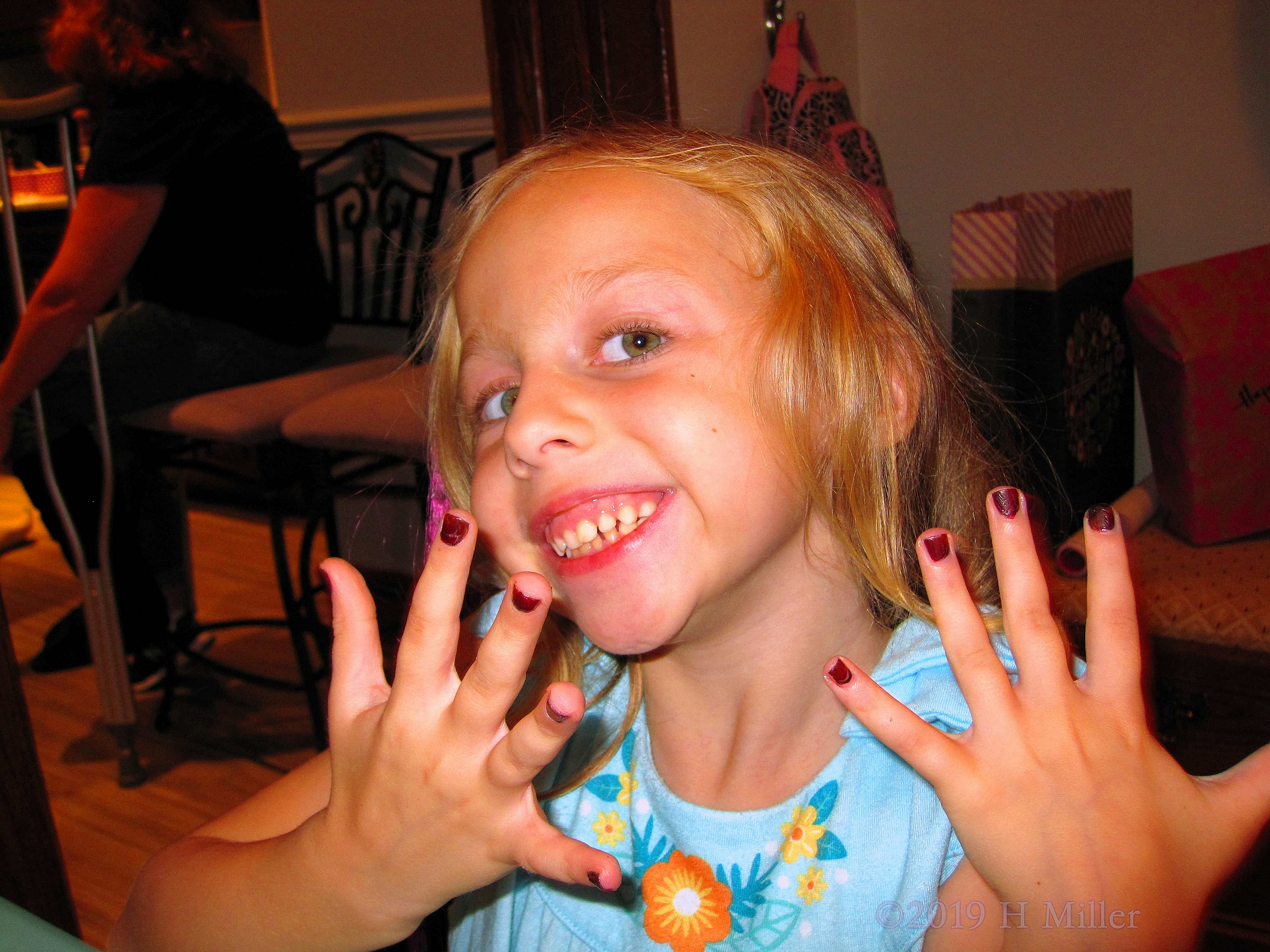 Mile Wide Smile For Mahogany! Kids Party Guest Poses With Kids Mani! Mile Wide Smile For Mahogany! Kids Party Guest Poses With Kids Mani!