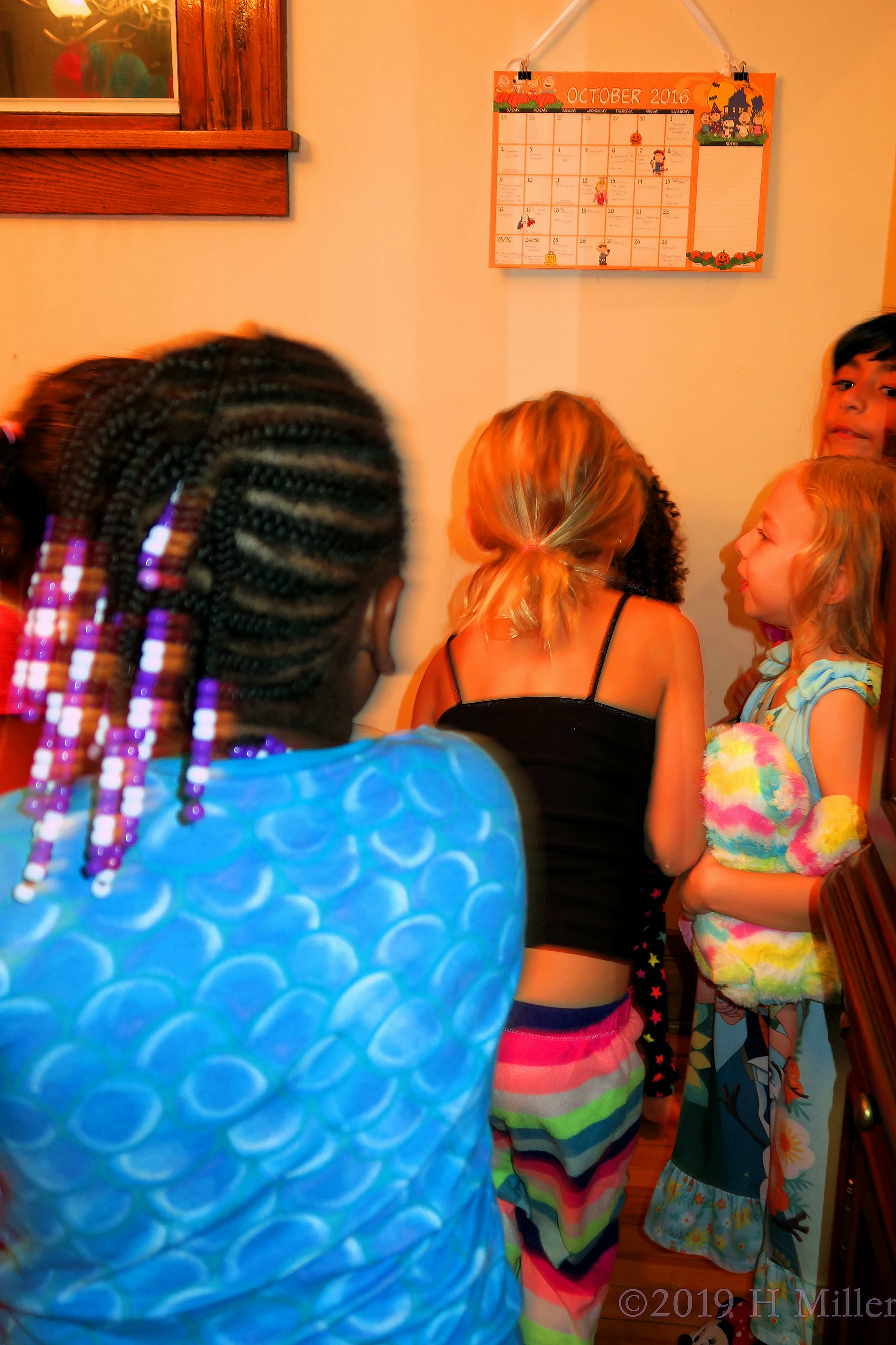 Chilling In Chairs! Party Guests Play At Spa Party! 4 Chilling In Chairs! Party Guests Play At Spa Party! 4