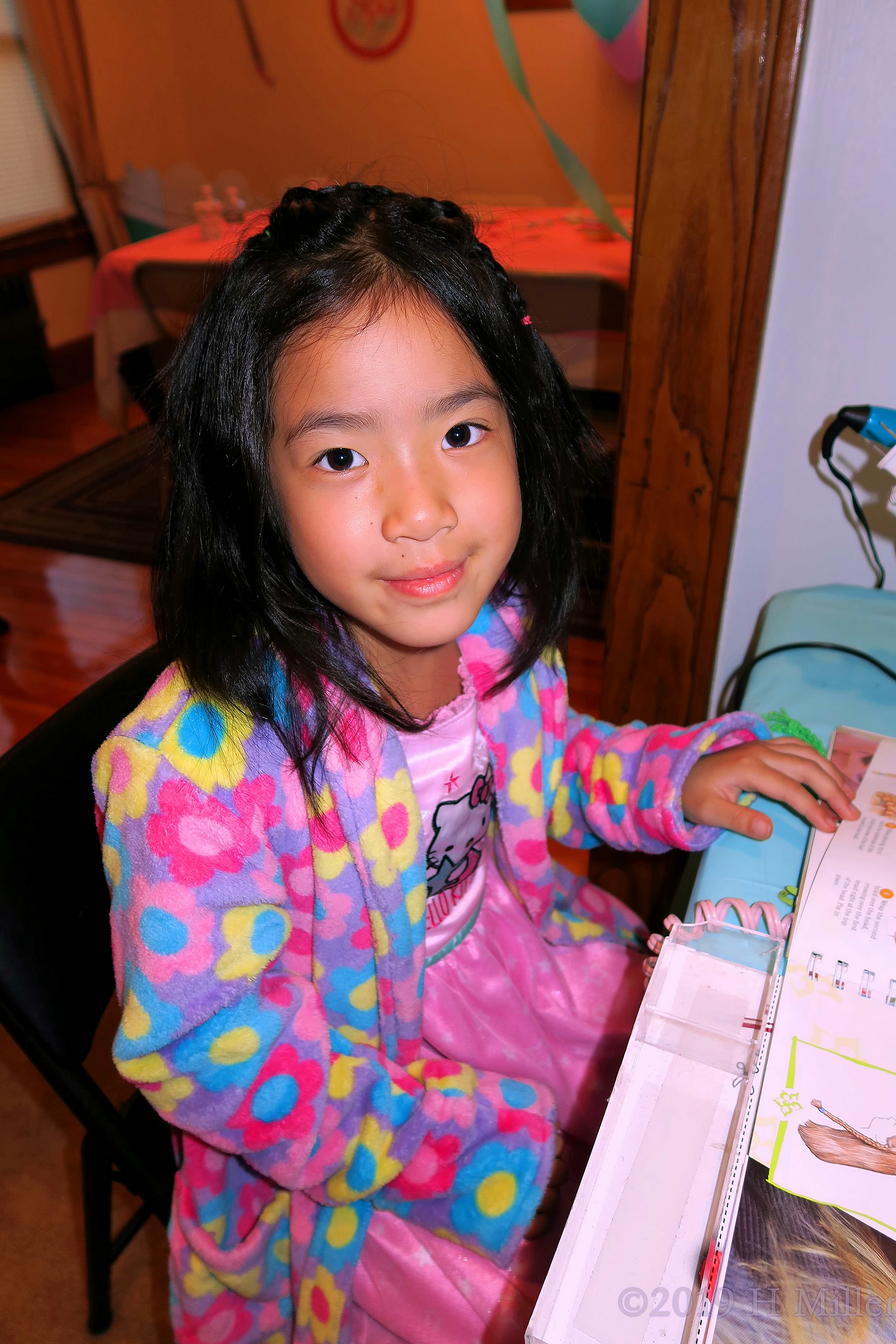 Choosing A Choice! Spa Party Guest Selects Nail Art! Choosing A Choice! Spa Party Guest Selects Nail Art!