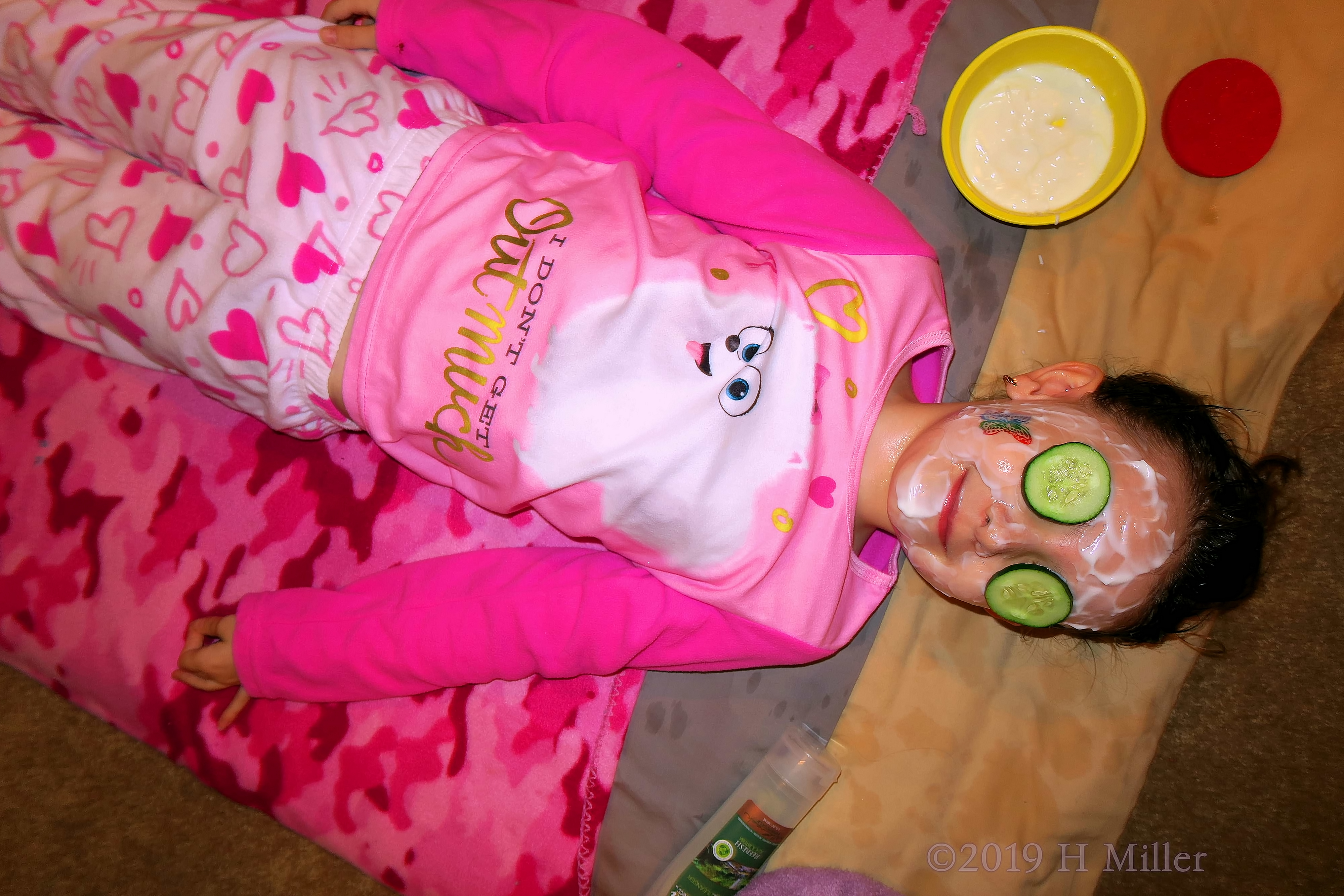 Cucumbers And Chilling! Kids Facial At Spa Party! Cucumbers And Chilling! Kids Facial At Spa Party!