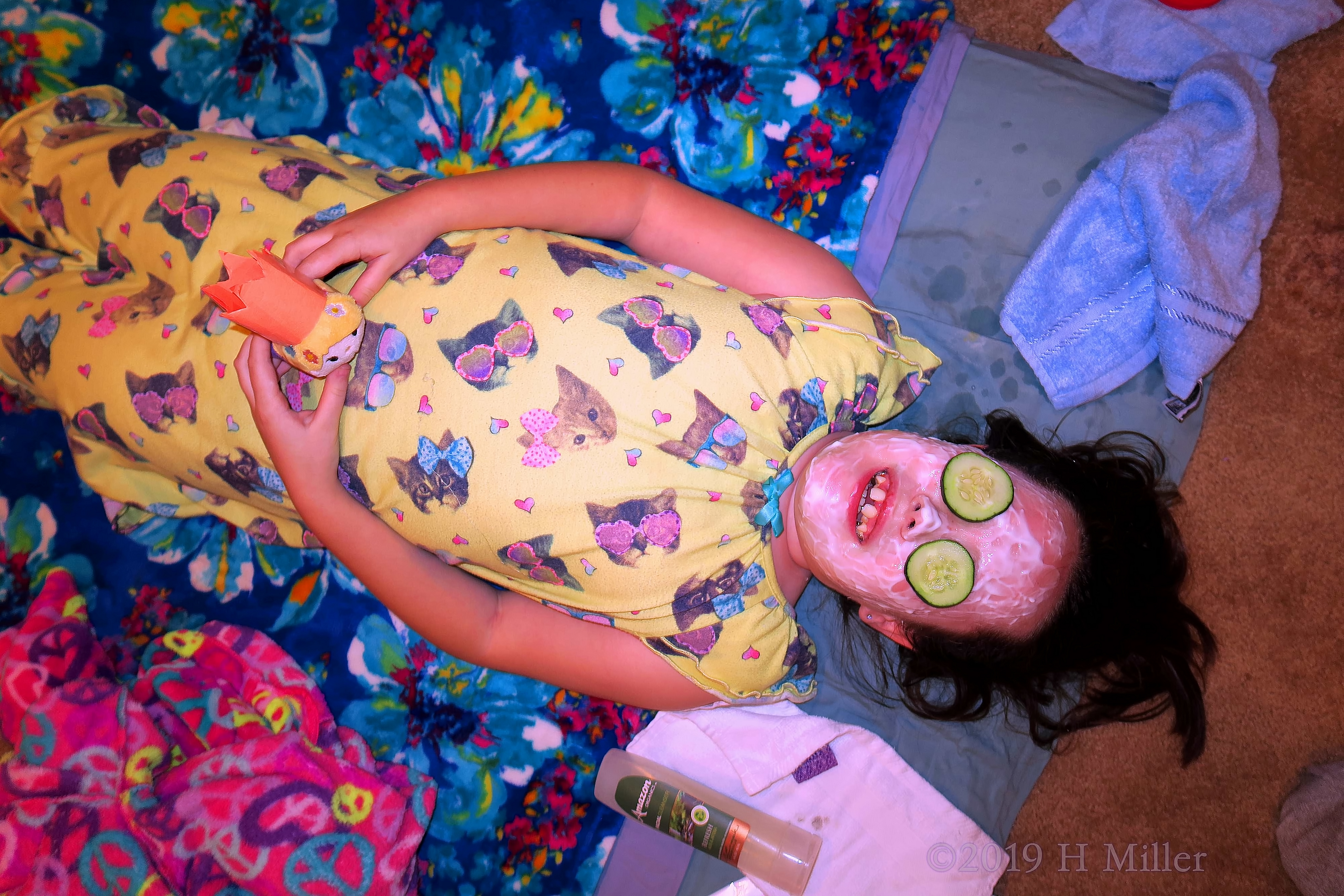 Still Smiling! Kids Party Guest Gets A Girls Facial! 4 Still Smiling! Kids Party Guest Gets A Girls Facial! 4