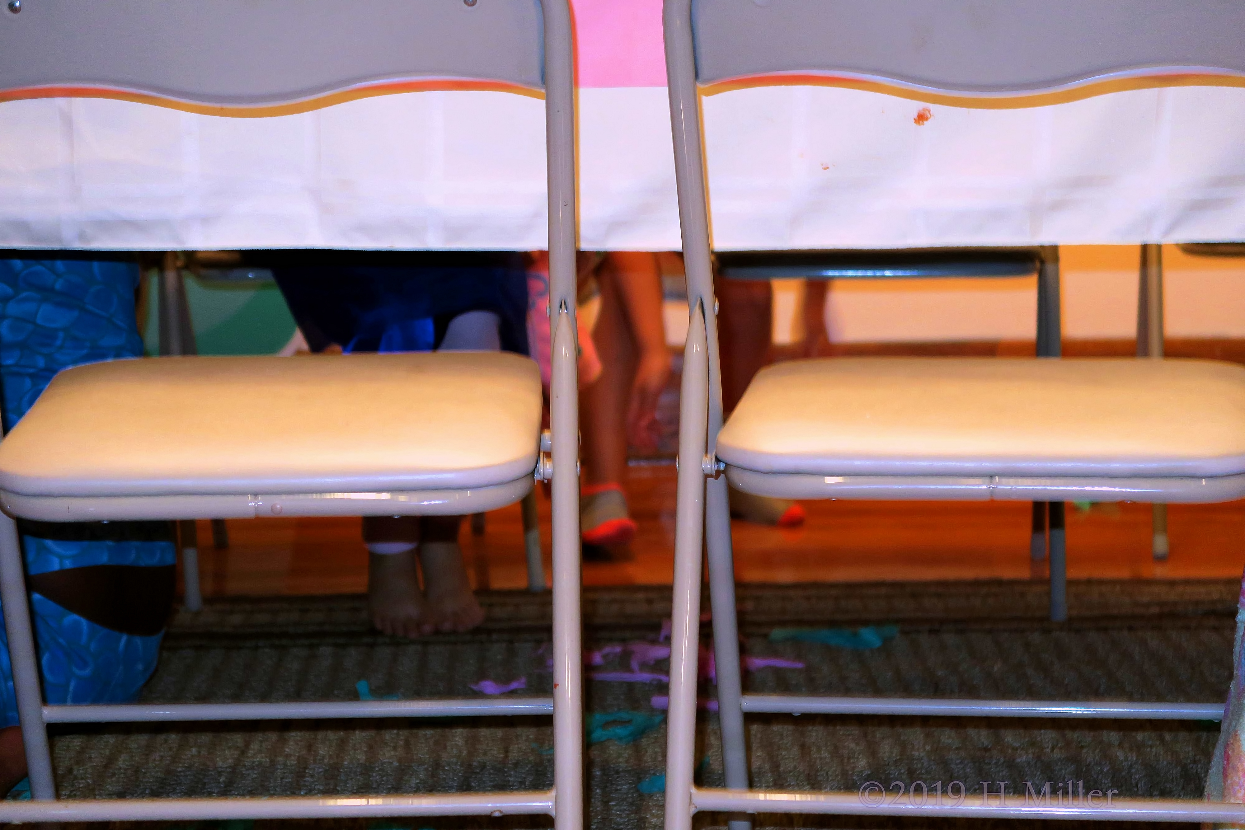 Undercover Under The Table! Party Guests Play Under The Table At Mealtime! Undercover Under The Table! Party Guests Play Under The Table At Mealtime!
