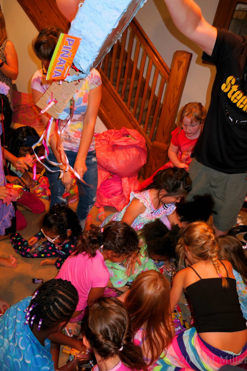 Cleanup On Aisle Pinata! Pinata Party Fun At Spa Party! Cleanup On Aisle Pinata! Pinata Party Fun At Spa Party!