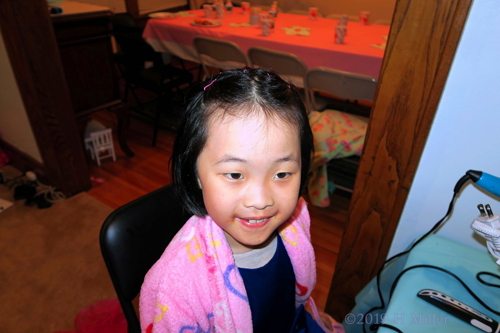 Hair Happiness! Kids Hairstyle On Spa Party Guest!