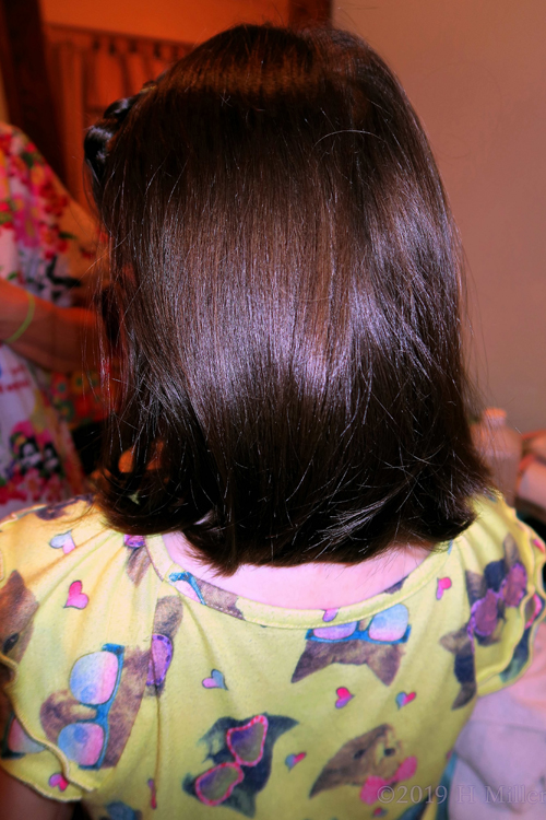 Sleek Shot Of Curls For Girls! Kids Hairstyle On This Girls Spa Party Guest! 
