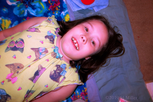 Staying Still! Kids Party Guest Gets Kids Facial! Staying Still! Kids Party Guest Gets Kids Facial!