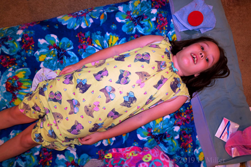 Stillness! Kids Facial On Spa Party Guest! Stillness! Kids Facial On Spa Party Guest!