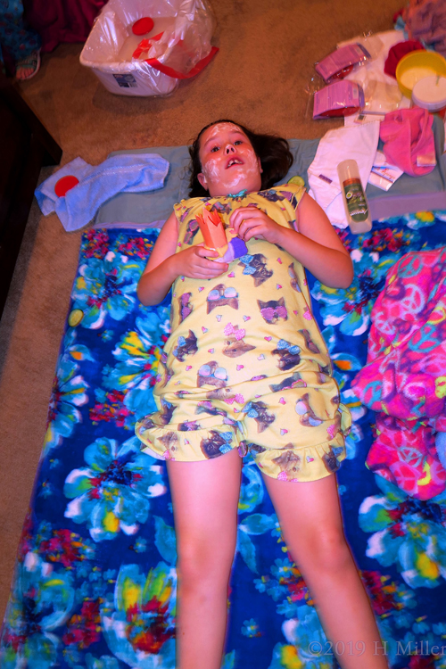 Yawning And Relaxing! Spa Party Guest Relaxing For Kids Facial! Yawning And Relaxing! Spa Party Guest Relaxing For Kids Facial!