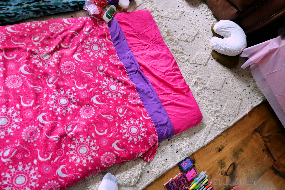 Kids Spa Birthday Party For Emma! 