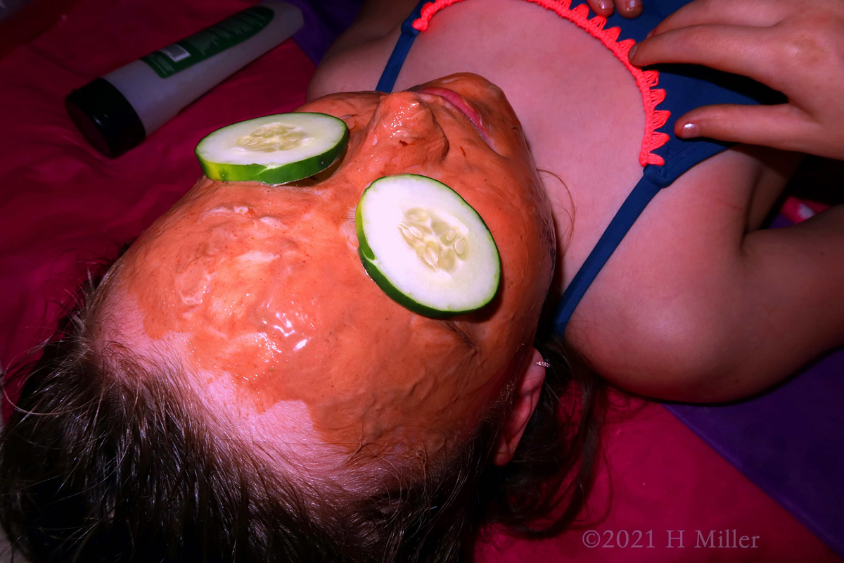 Kids Spa Birthday Party For Emma!