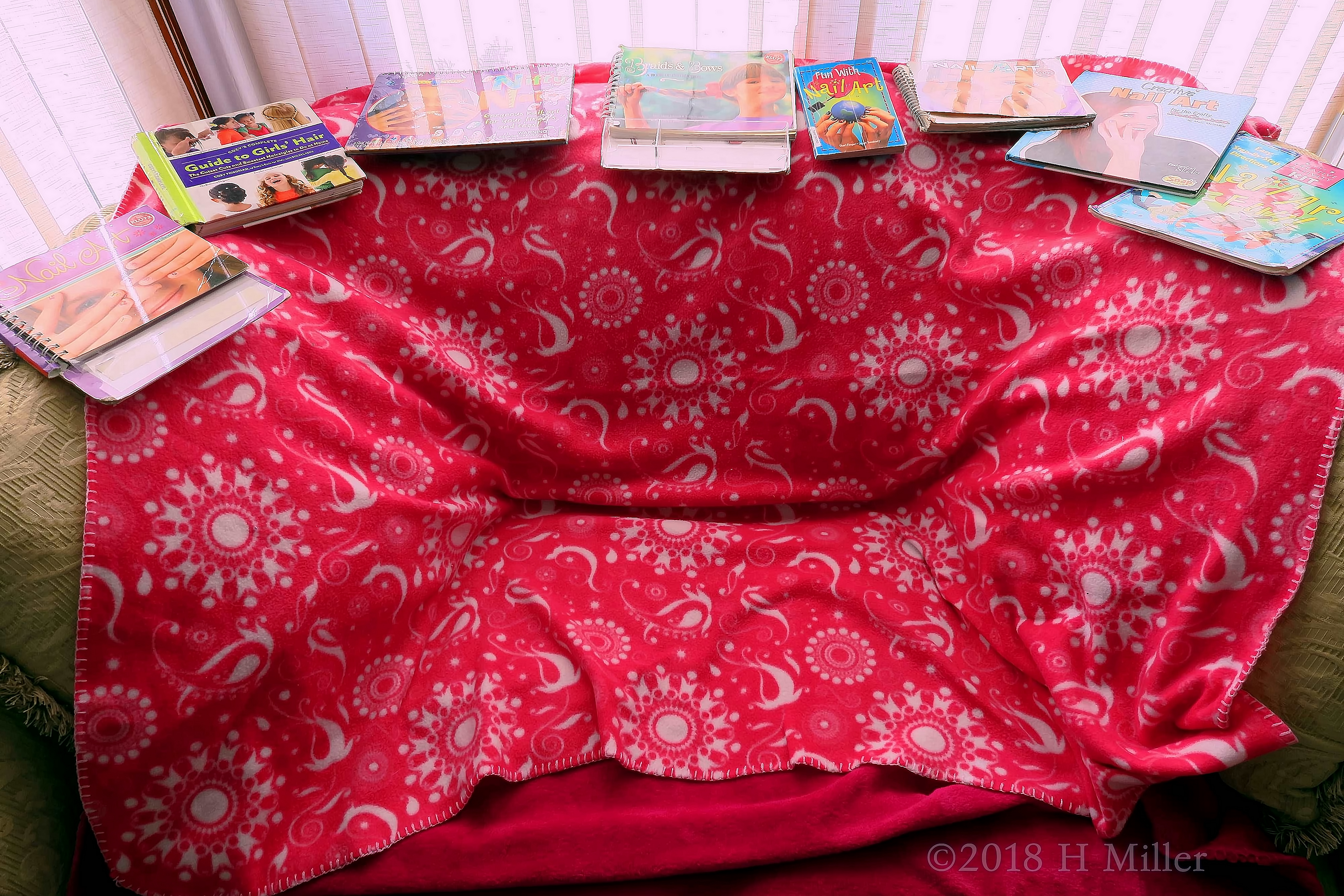 Comfy Spa Couch Is Ready For The Spa Party Comfy Spa Couch Is Ready For The Spa Party