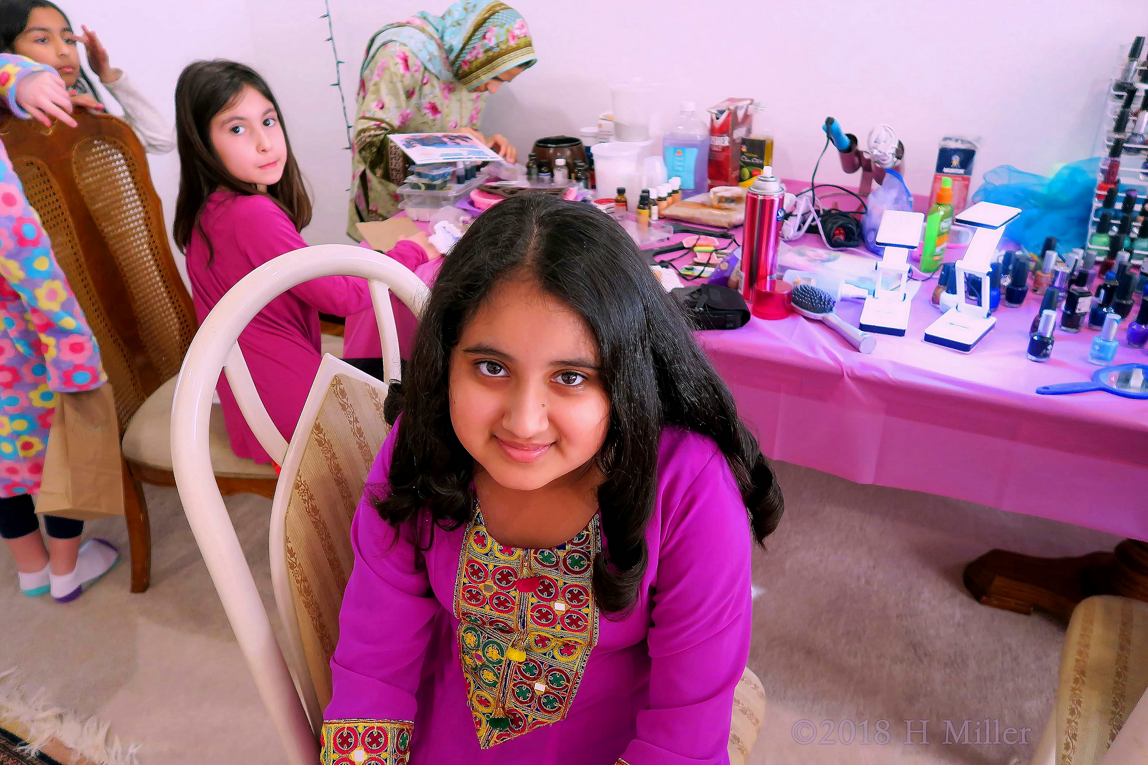 Showing Her Pretty Girls Hairstyle With A Smile Showing Her Pretty Girls Hairstyle With A Smile