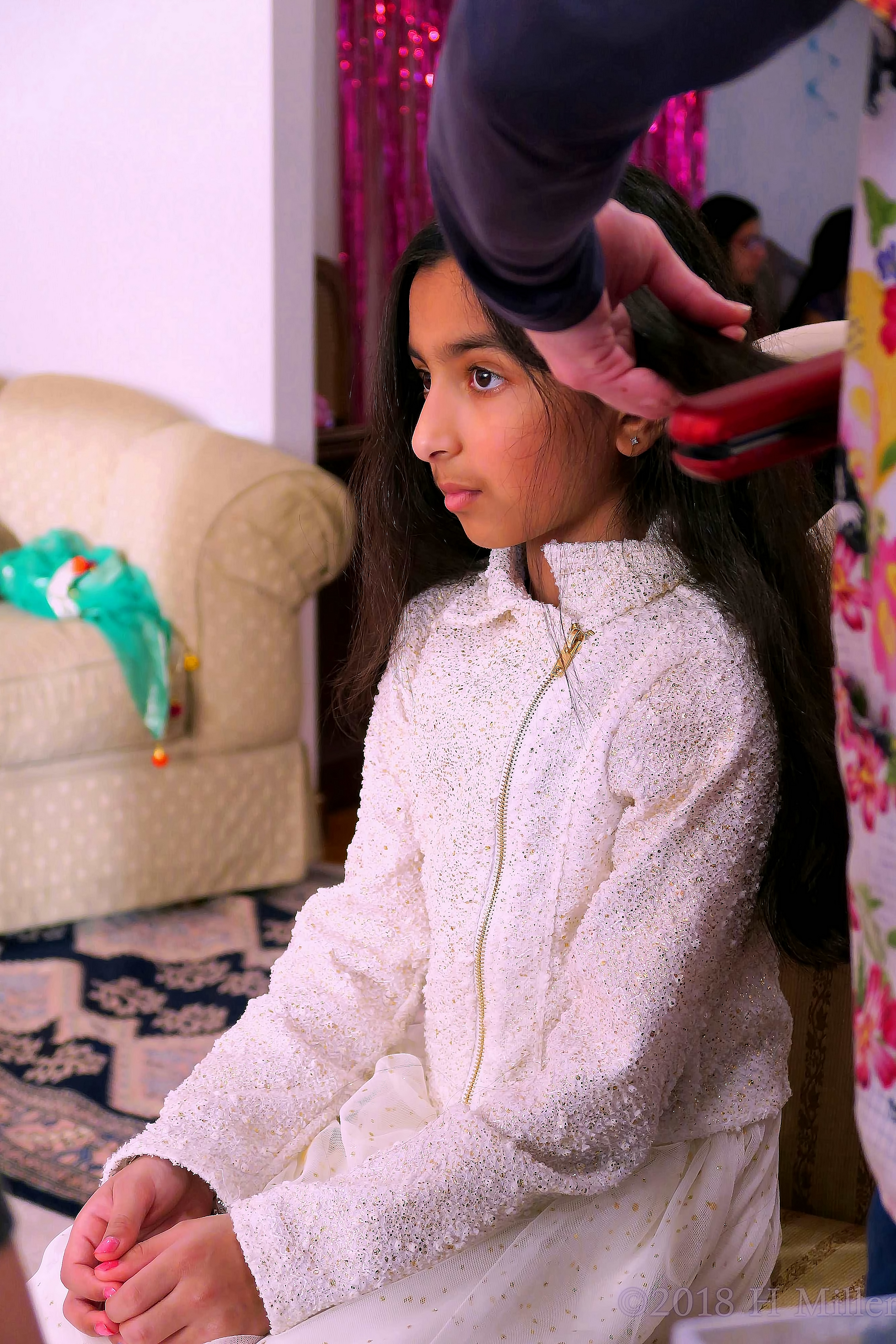 Fatima Is Getting A Kids Hairstyle At Her Birthday Party Fatima Is Getting A Kids Hairstyle At Her Birthday Party