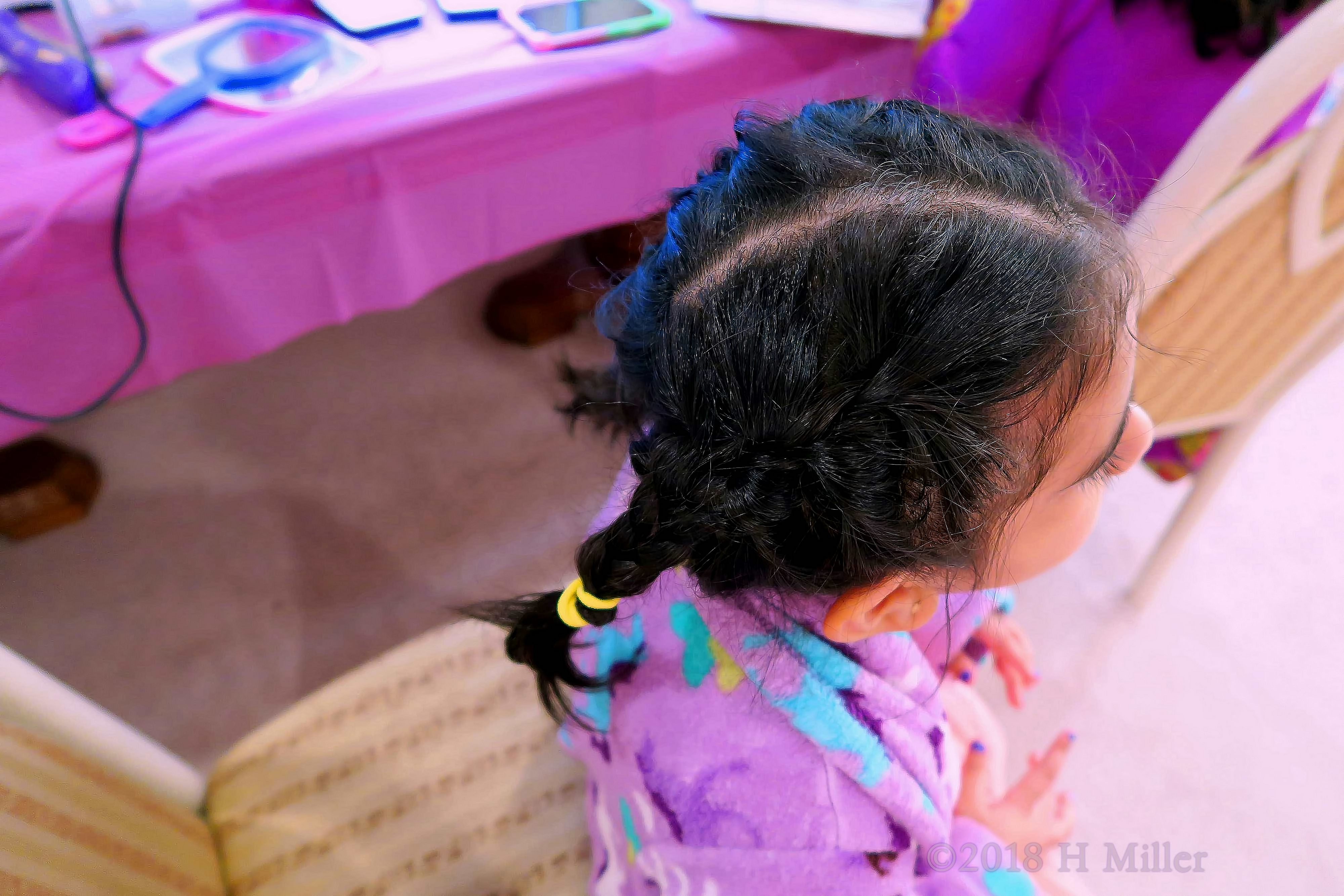 She Looks Great With Her New Girls Hairstyle She Looks Great With Her New Girls Hairstyle