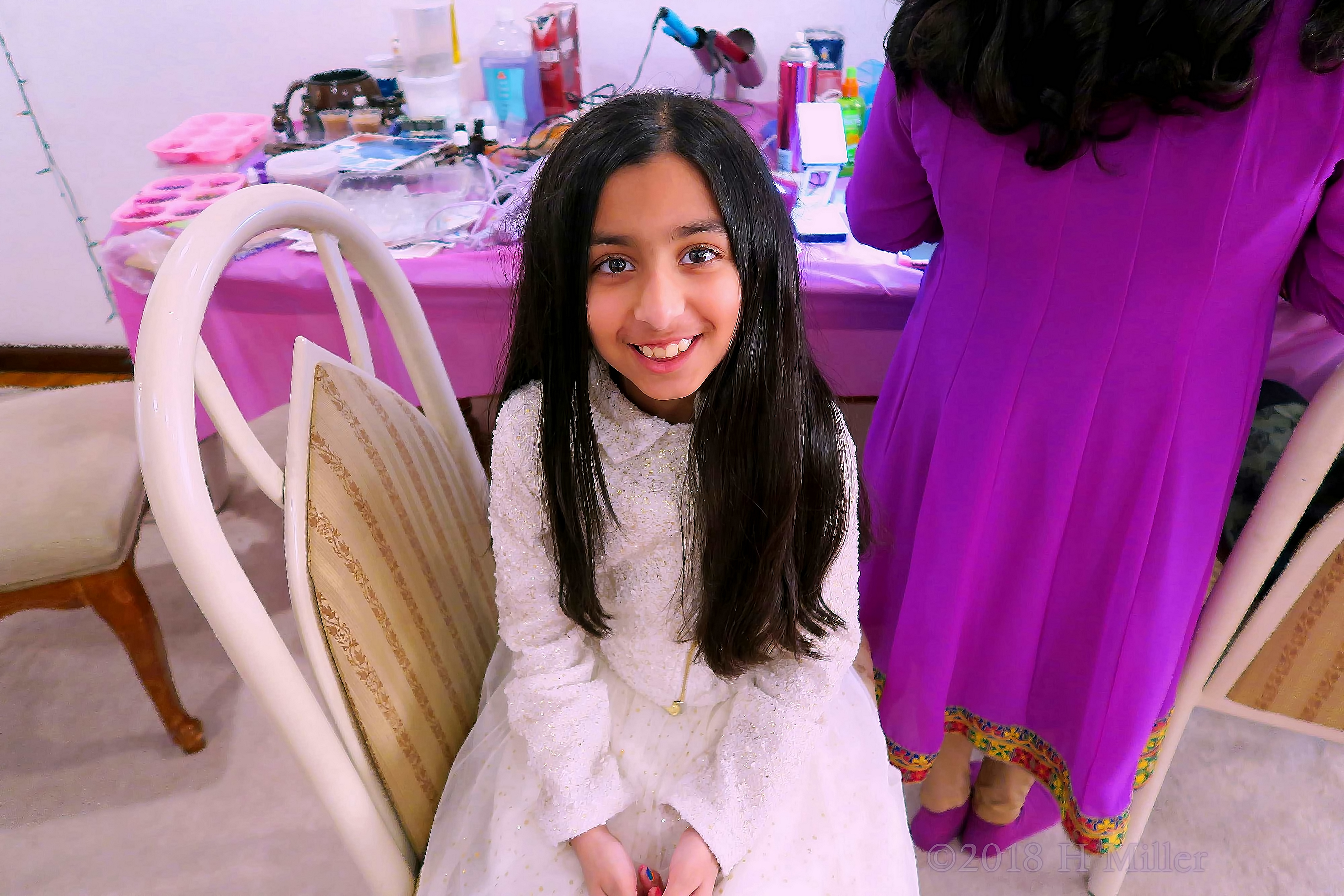 The Birthday Girl Is Ready For Her Girls Hairstyle At The Party For Girls The Birthday Girl Is Ready For Her Girls Hairstyle At The Party For Girls