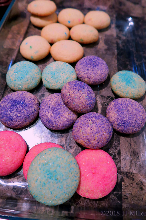Wow! Tempting Colorful Party Cookies
