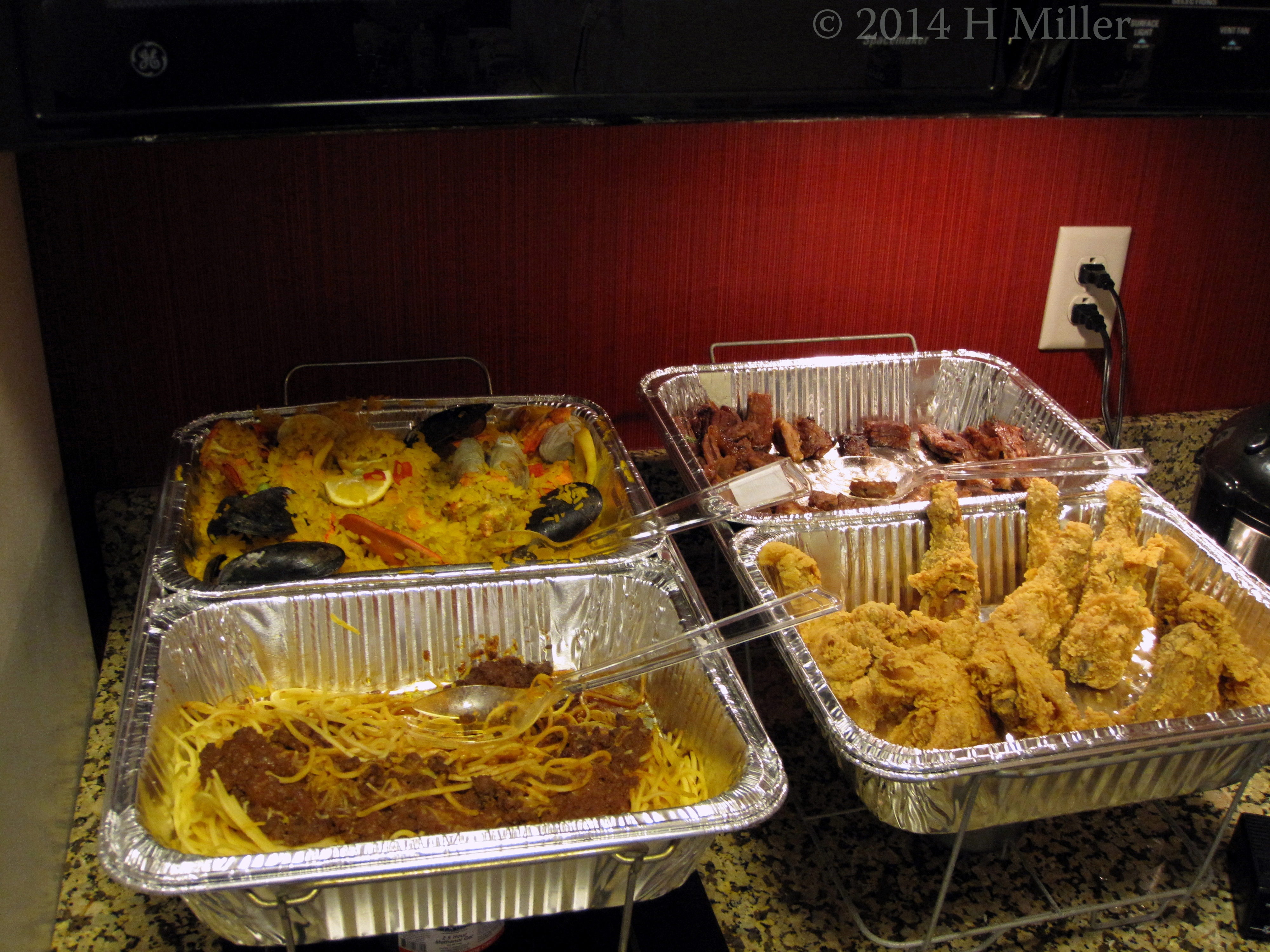 Mom's Homemade Dishes Were Appreciated By The Guests! Mom's Homemade Dishes Were Appreciated By The Guests!