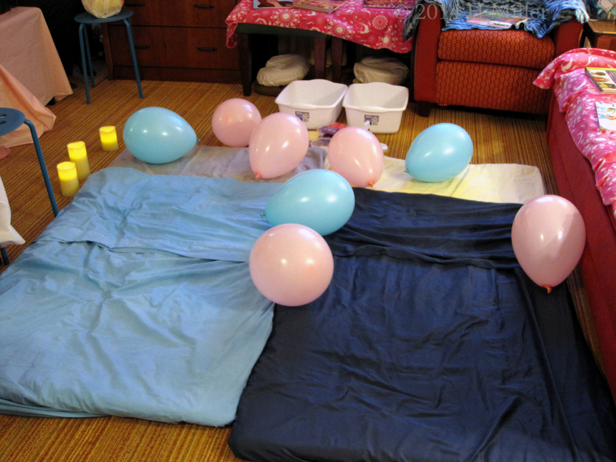 Facials Area And Stray Balloons Hanging Out! Facials Area And Stray Balloons Hanging Out!