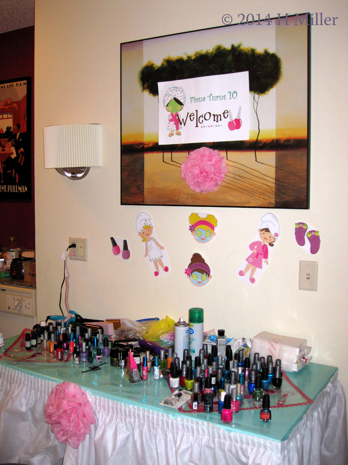 Nail Art Area Long Shot. Nail Art Area Long Shot.