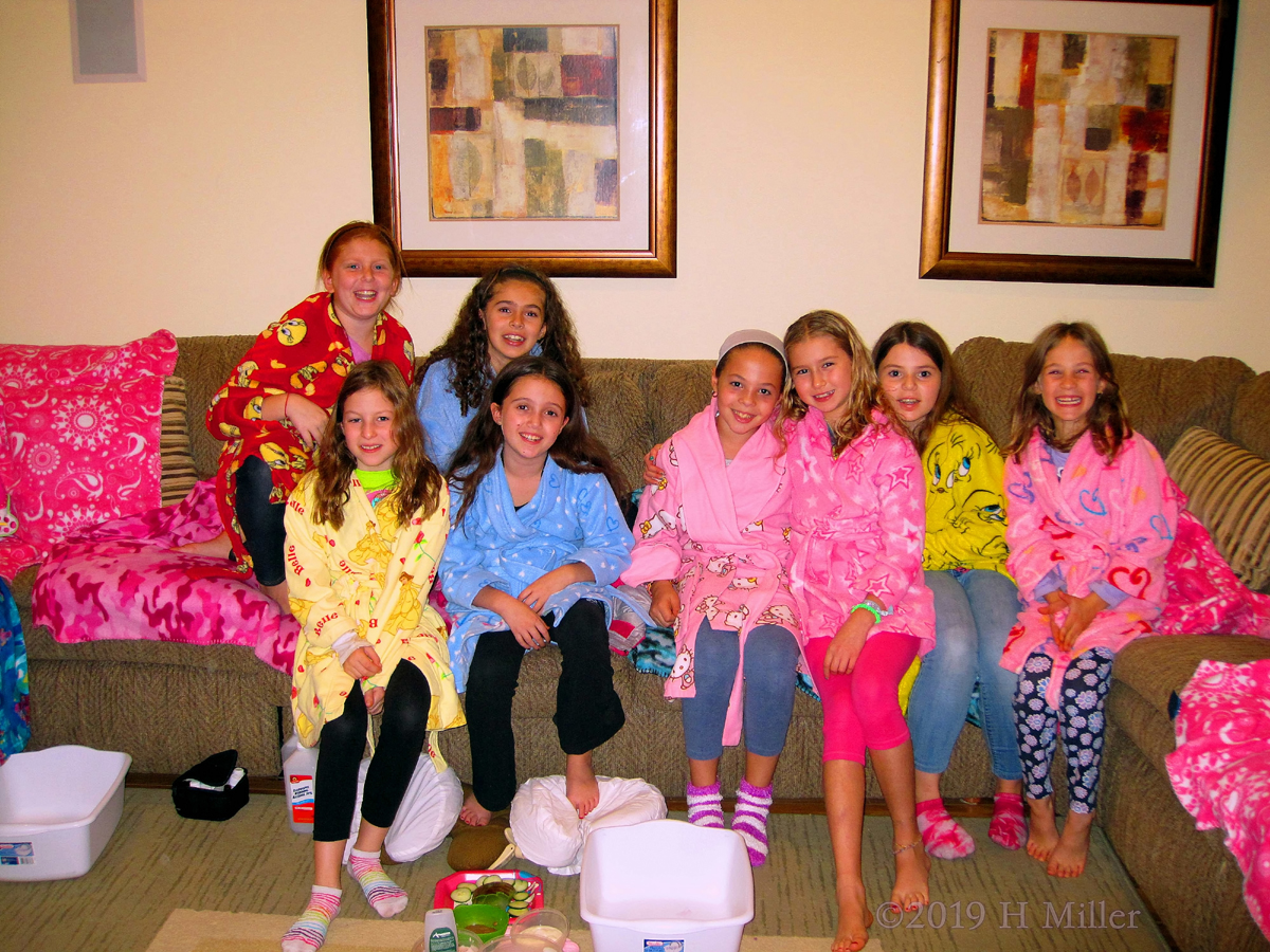 Comfy Kids Spa Robes Group Photo! 