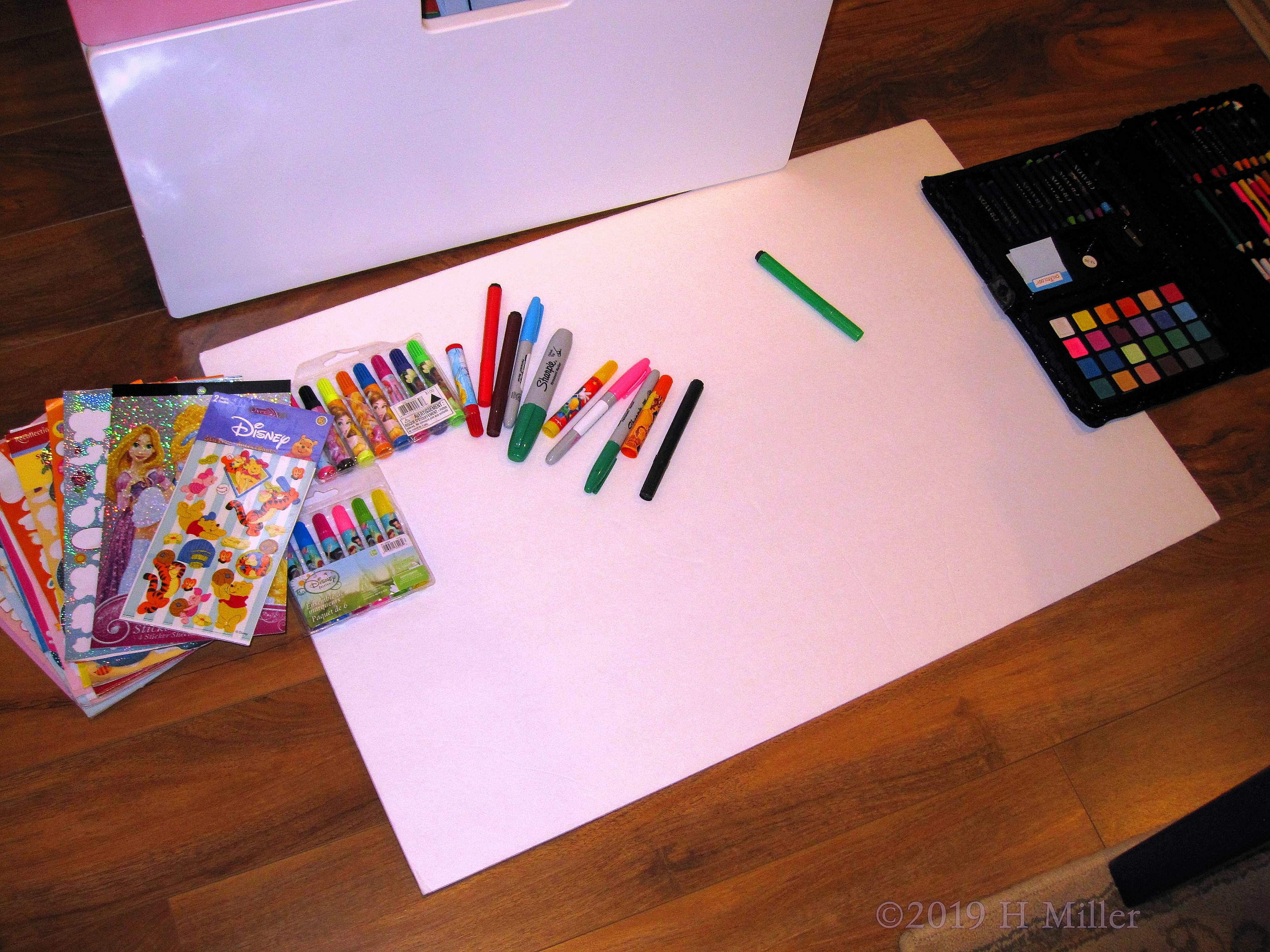 Sharpies And Signing! Spa Birthday Card Signing Station! Sharpies And Signing! Spa Birthday Card Signing Station!