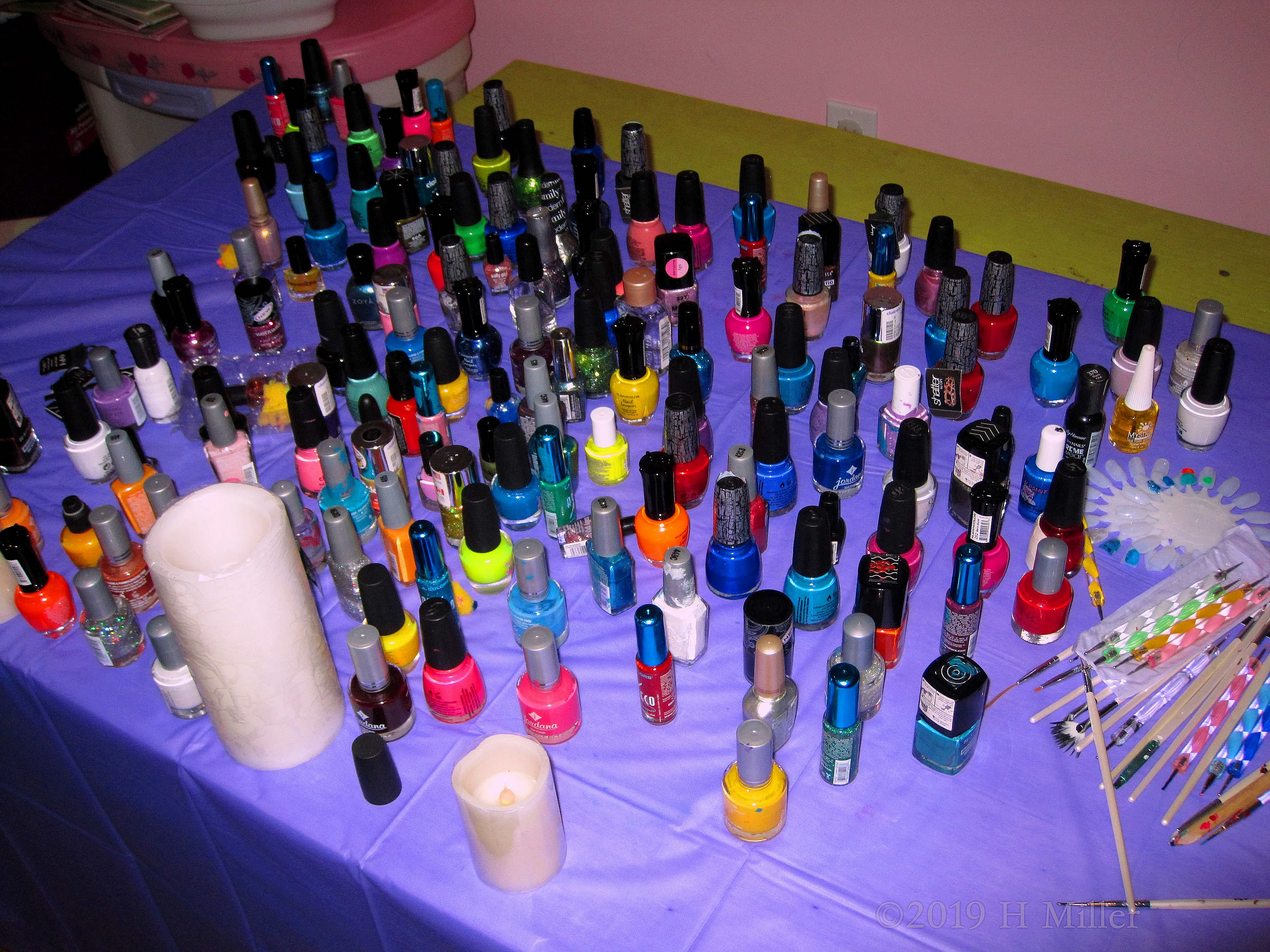 There Are So Many Choices Of Nail Polish At The Kids Nail Spa! There Are So Many Choices Of Nail Polish At The Kids Nail Spa!