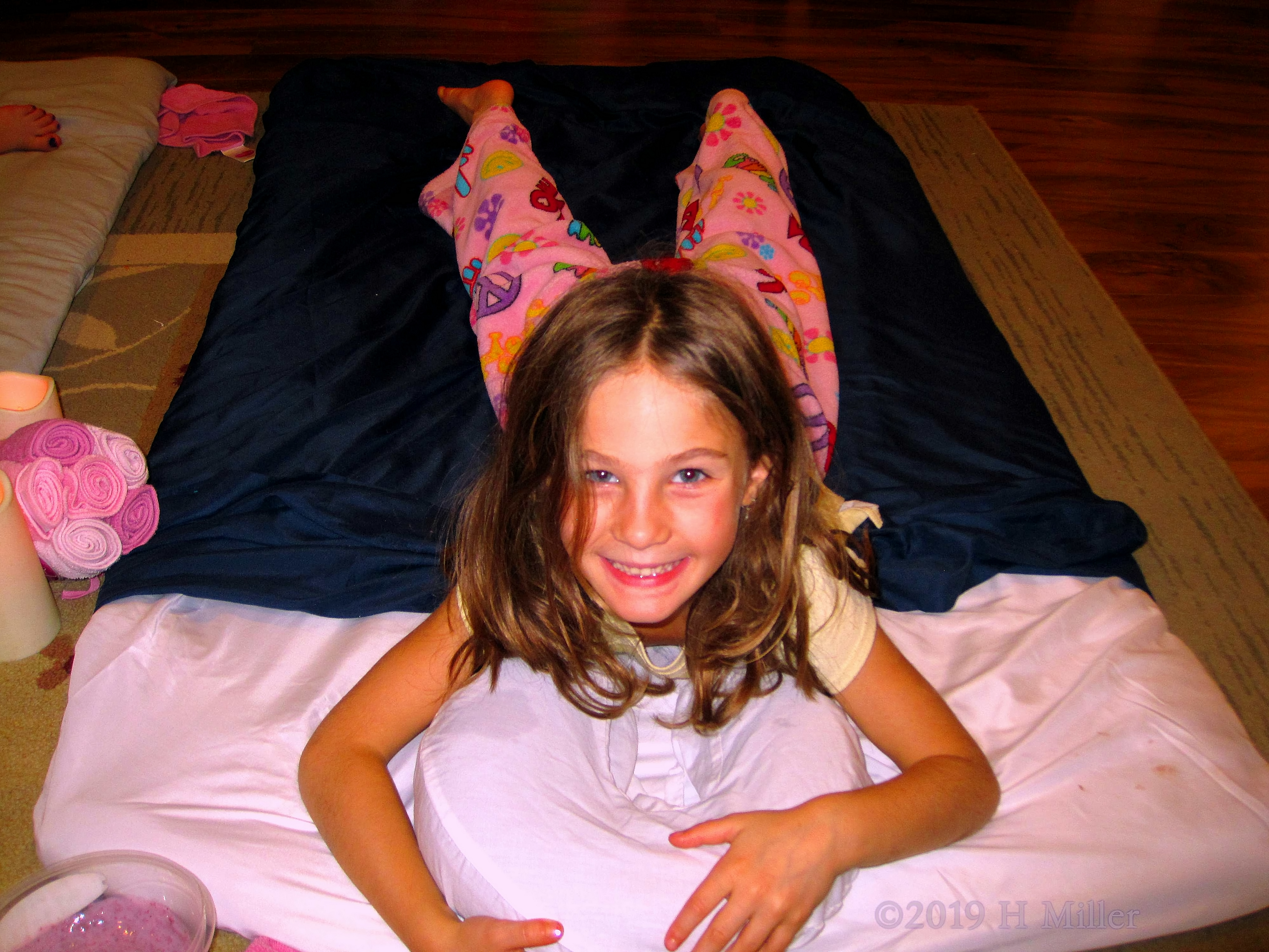 Getting Her Massage! Spa Party Guest Eagerly Awaits Kids Massage! Getting Her Massage! Spa Party Guest Eagerly Awaits Kids Massage!