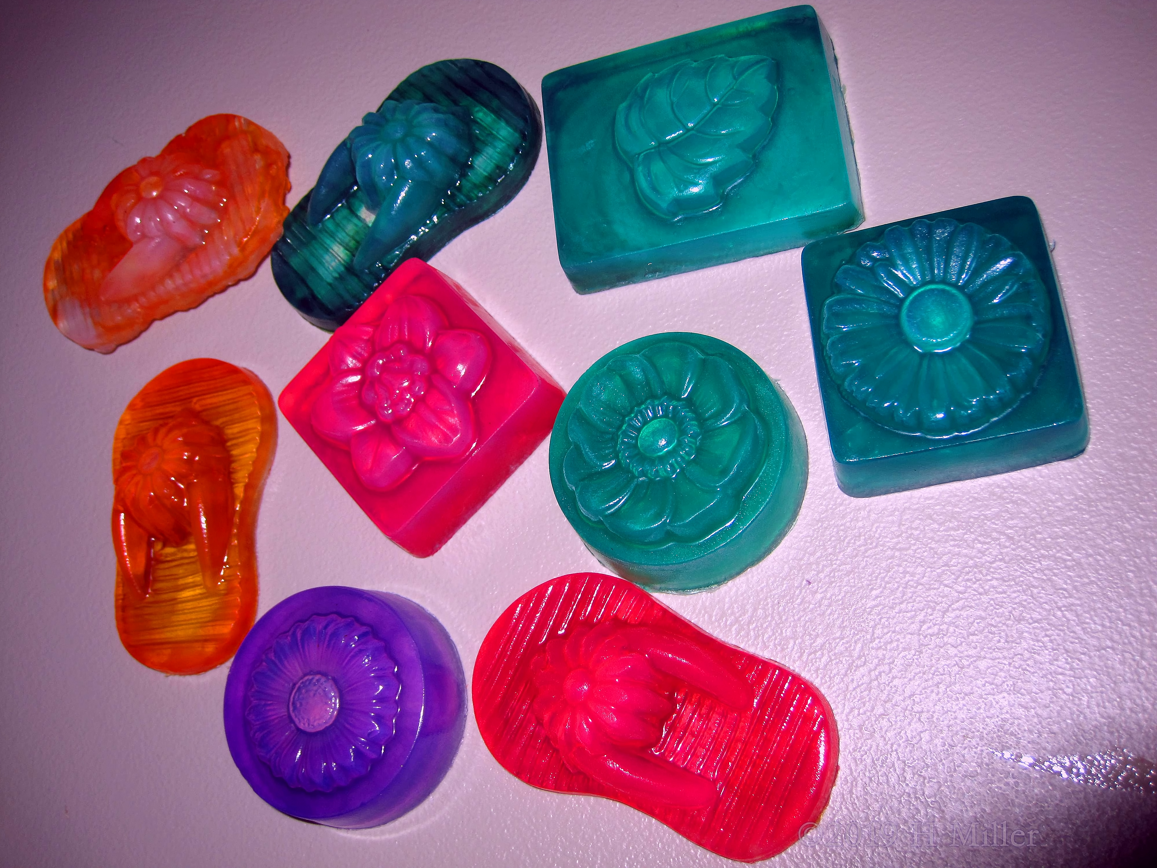 Kids Spa Party Decorations! Multicolored Soap Kids Crafts! Kids Spa Party Decorations! Multicolored Soap Kids Crafts!