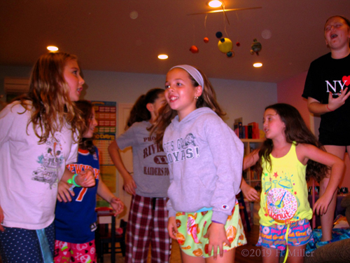 Playtime In Pajamas For Party Guests! Playtime In Pajamas For Party Guests!